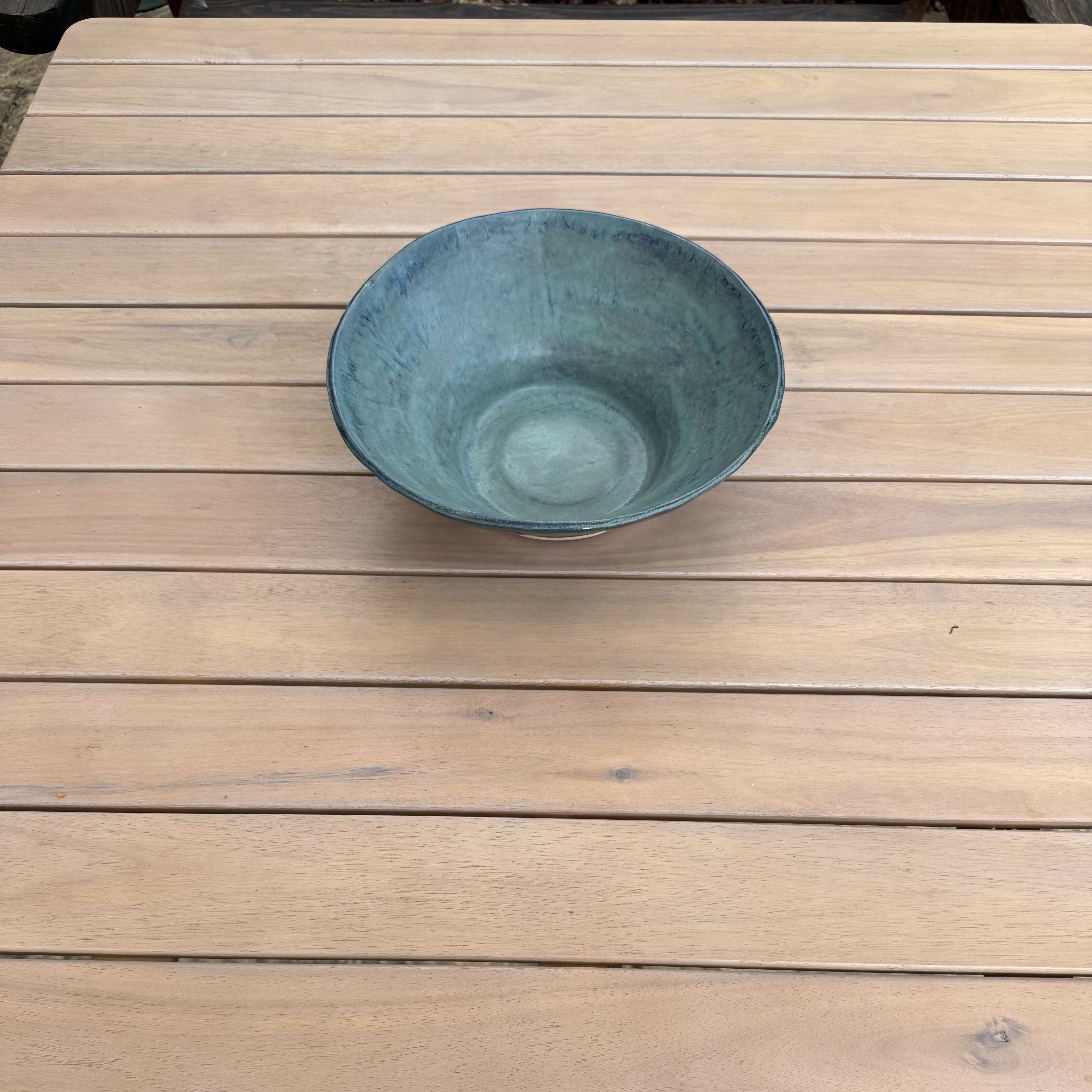 Stoneware fruit bowl
