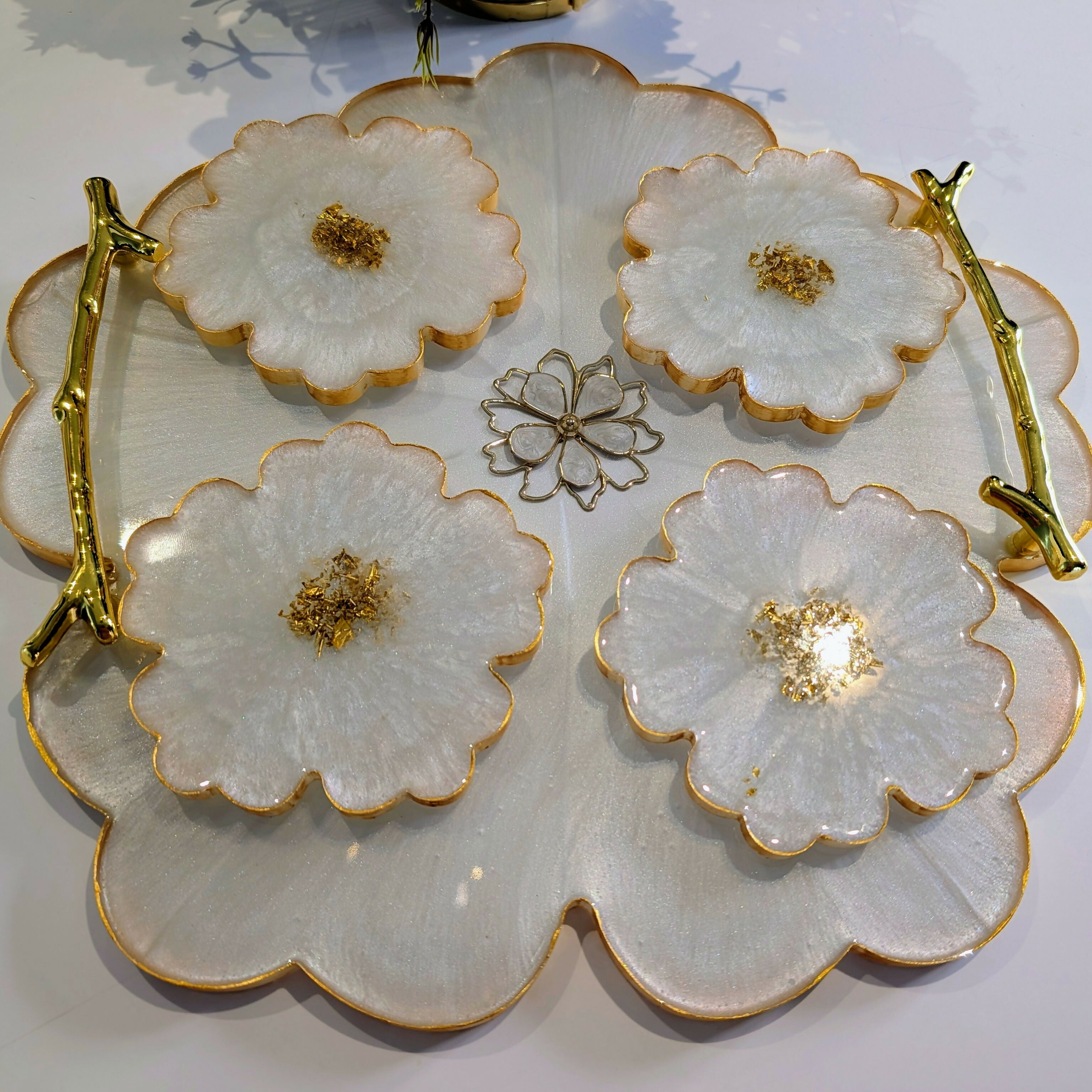 GOLD HANDLE SERVING TRAY HANDMADE FLOWER SET WITH COASTERS