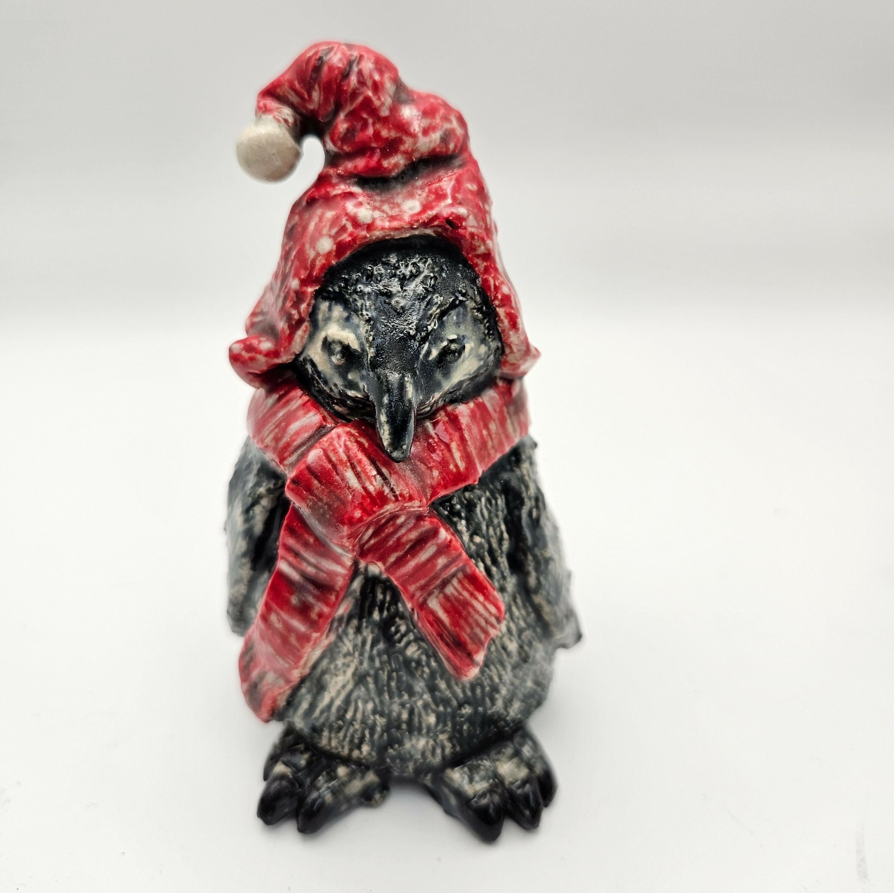 ENCHANTING CERAMIC PENGUINS