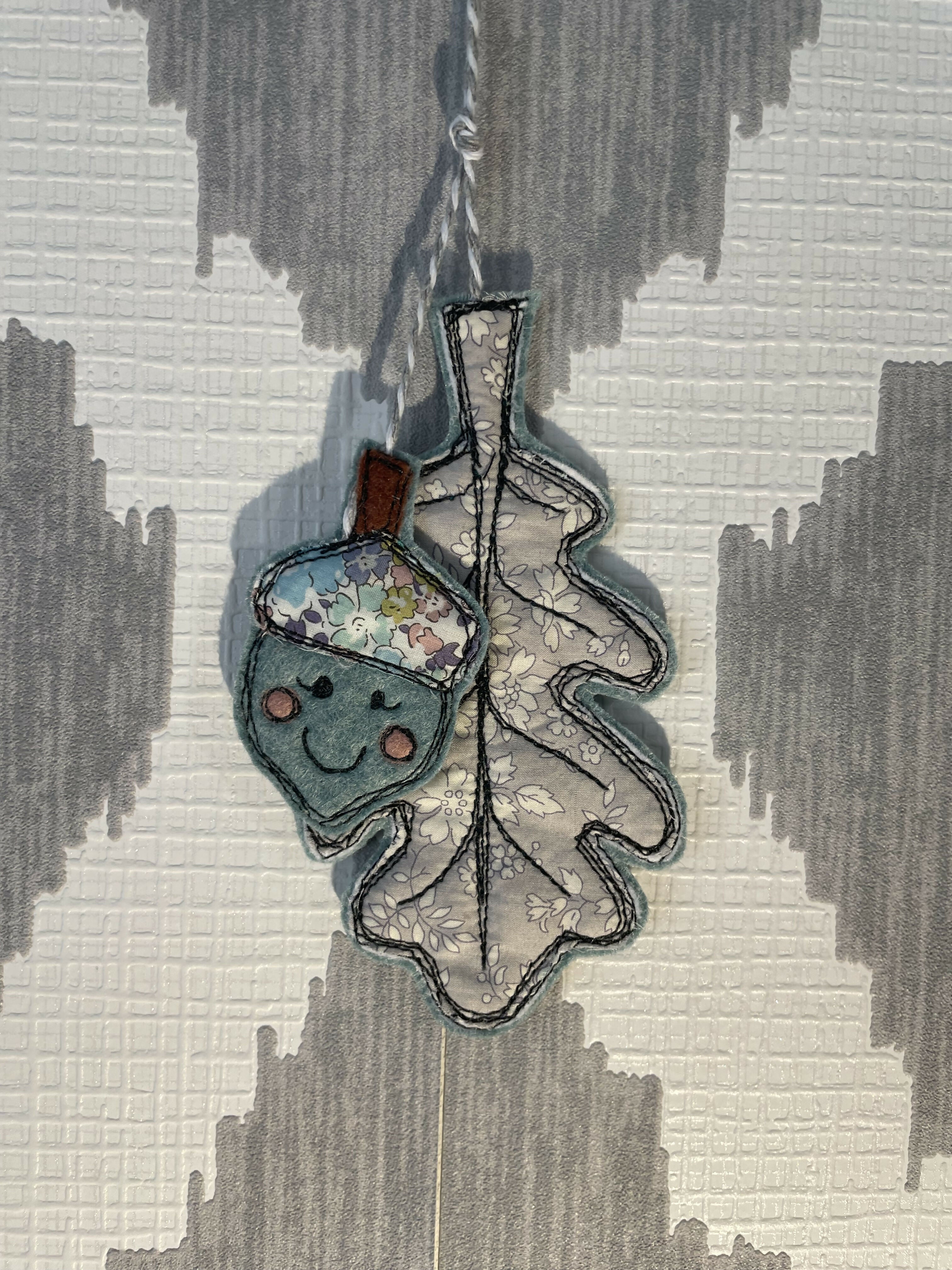 Liberty leaf and acorn decoration