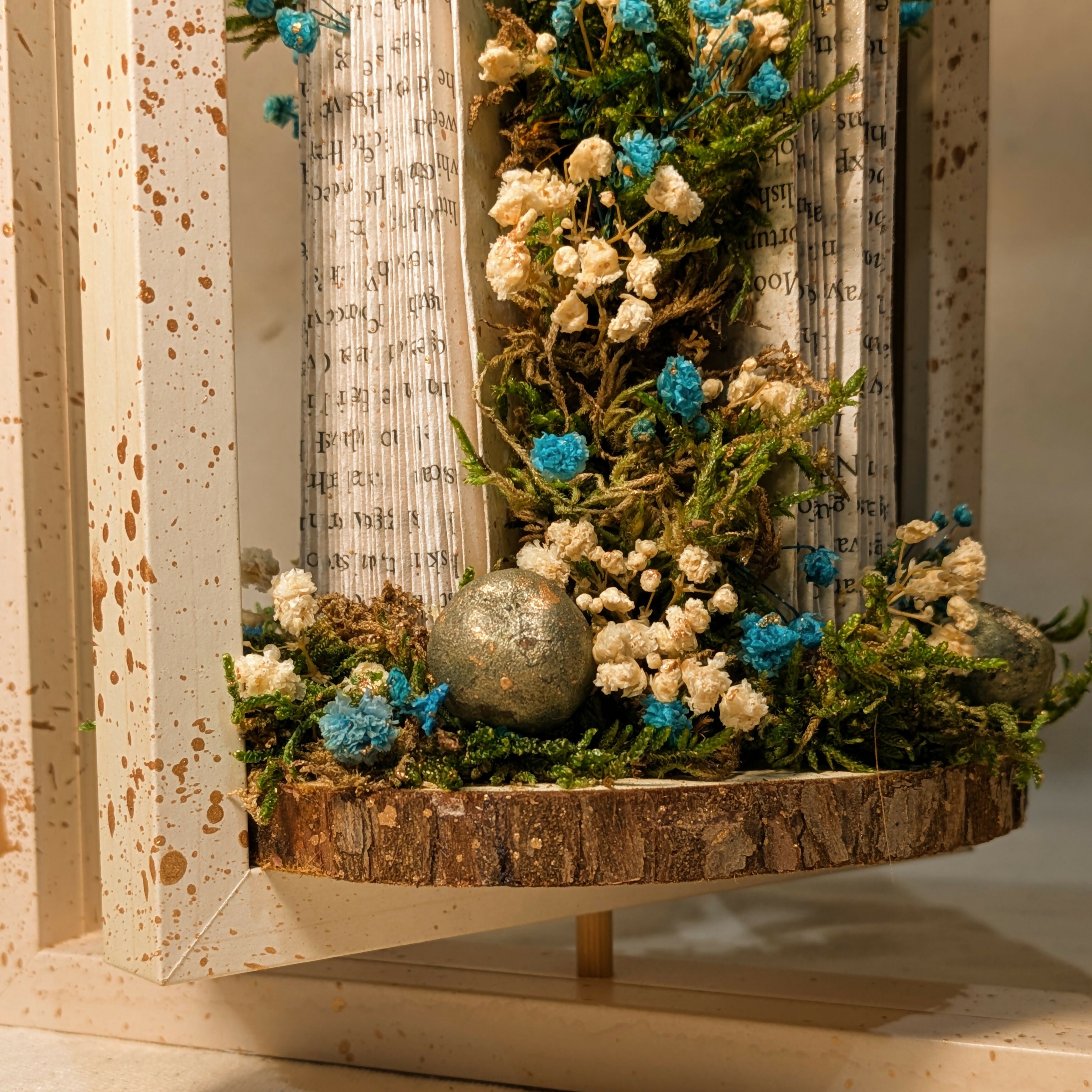 Mini Floral Arrangement on Spinning Frame