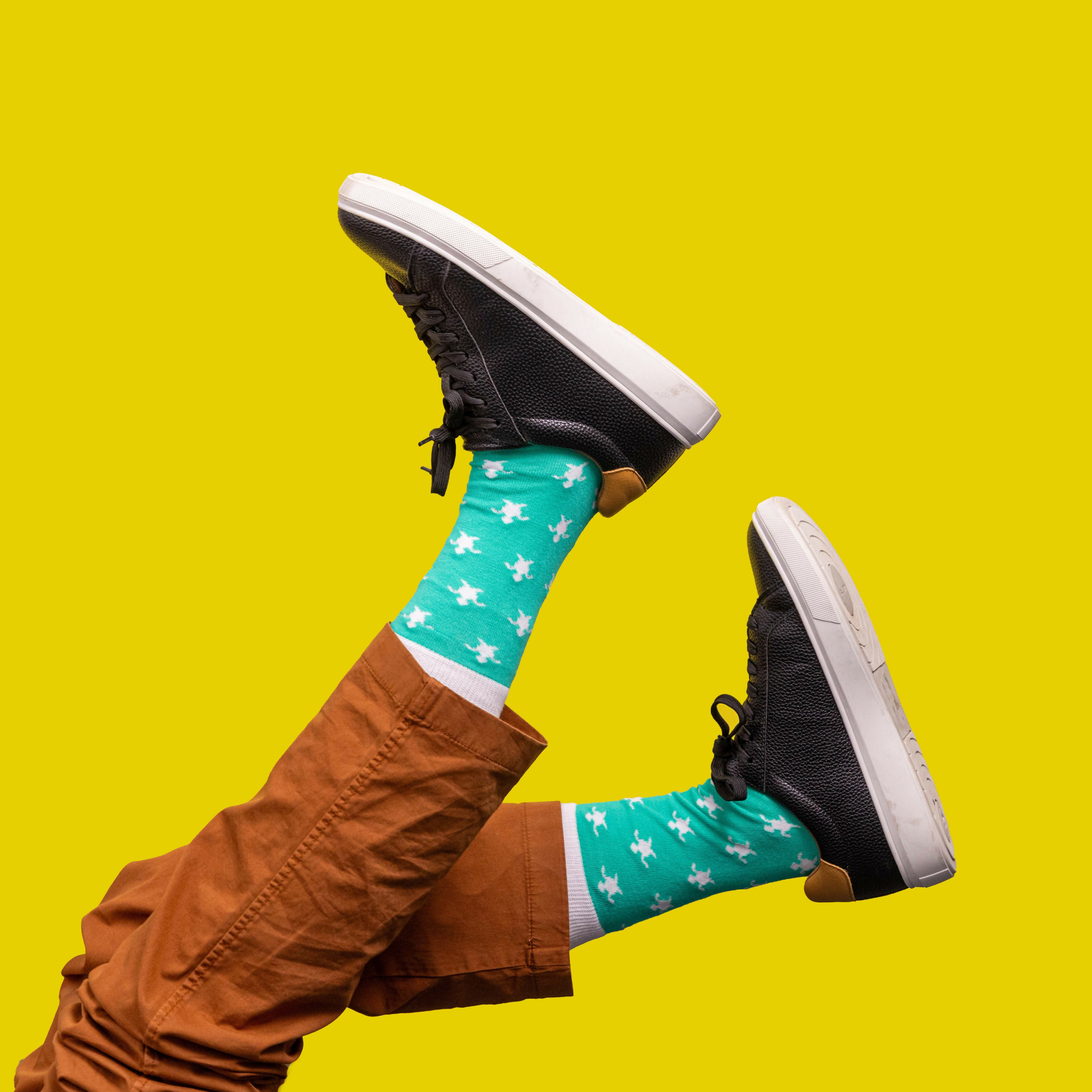 Persona White Turtle Pattern Egyptian Cotton Men's Socks | UK 6.5 - 11