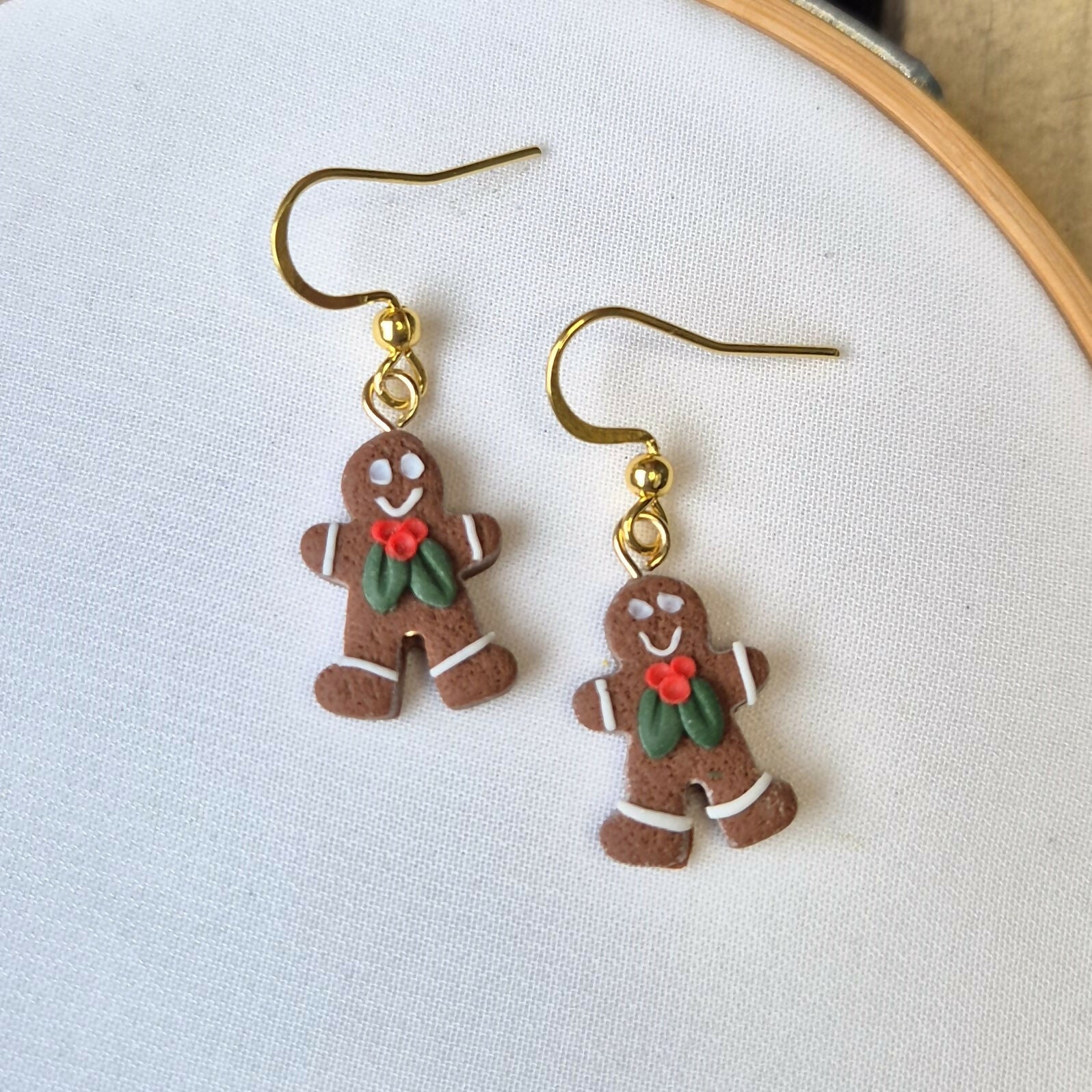 Gingerbread Man With Holly Earrings