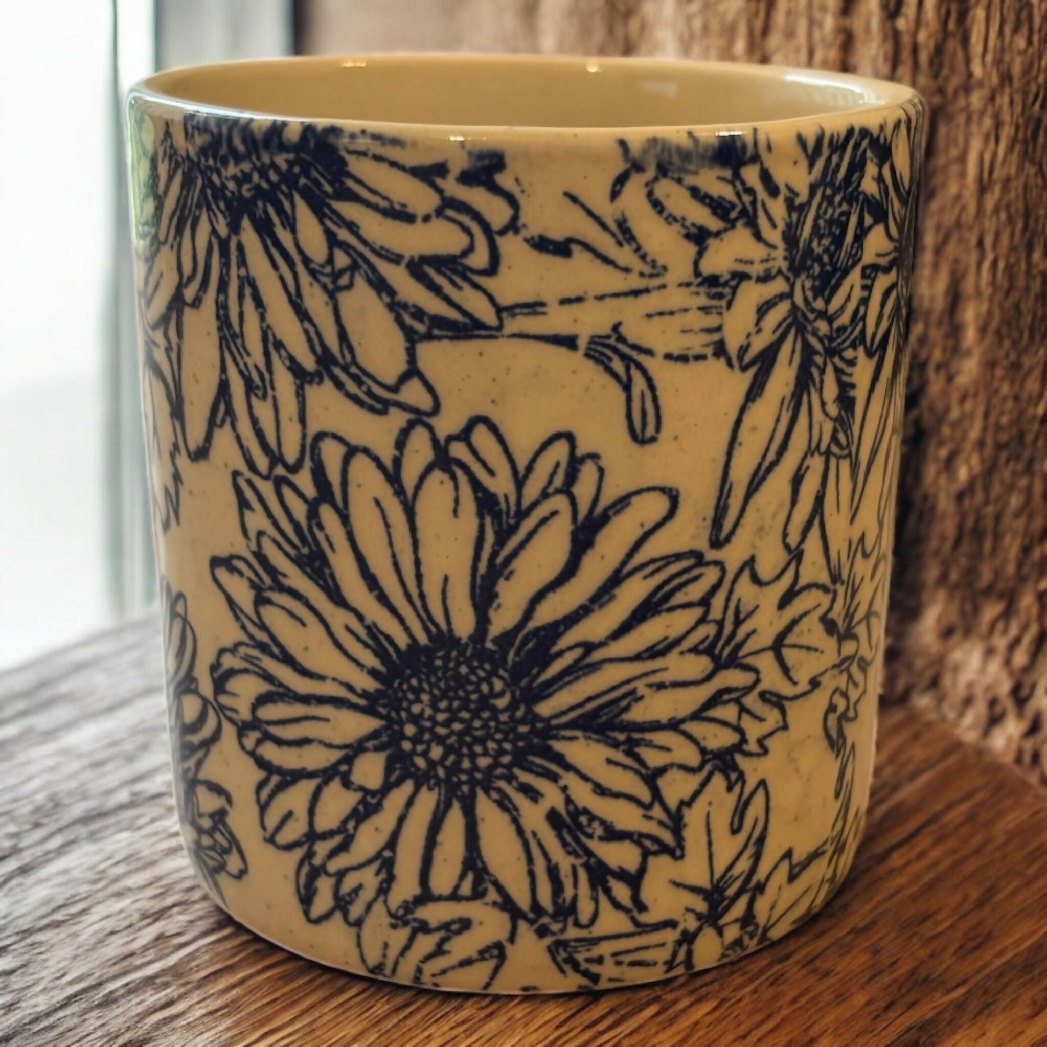 Blue Daisy Stoneware Essential Oil Candle