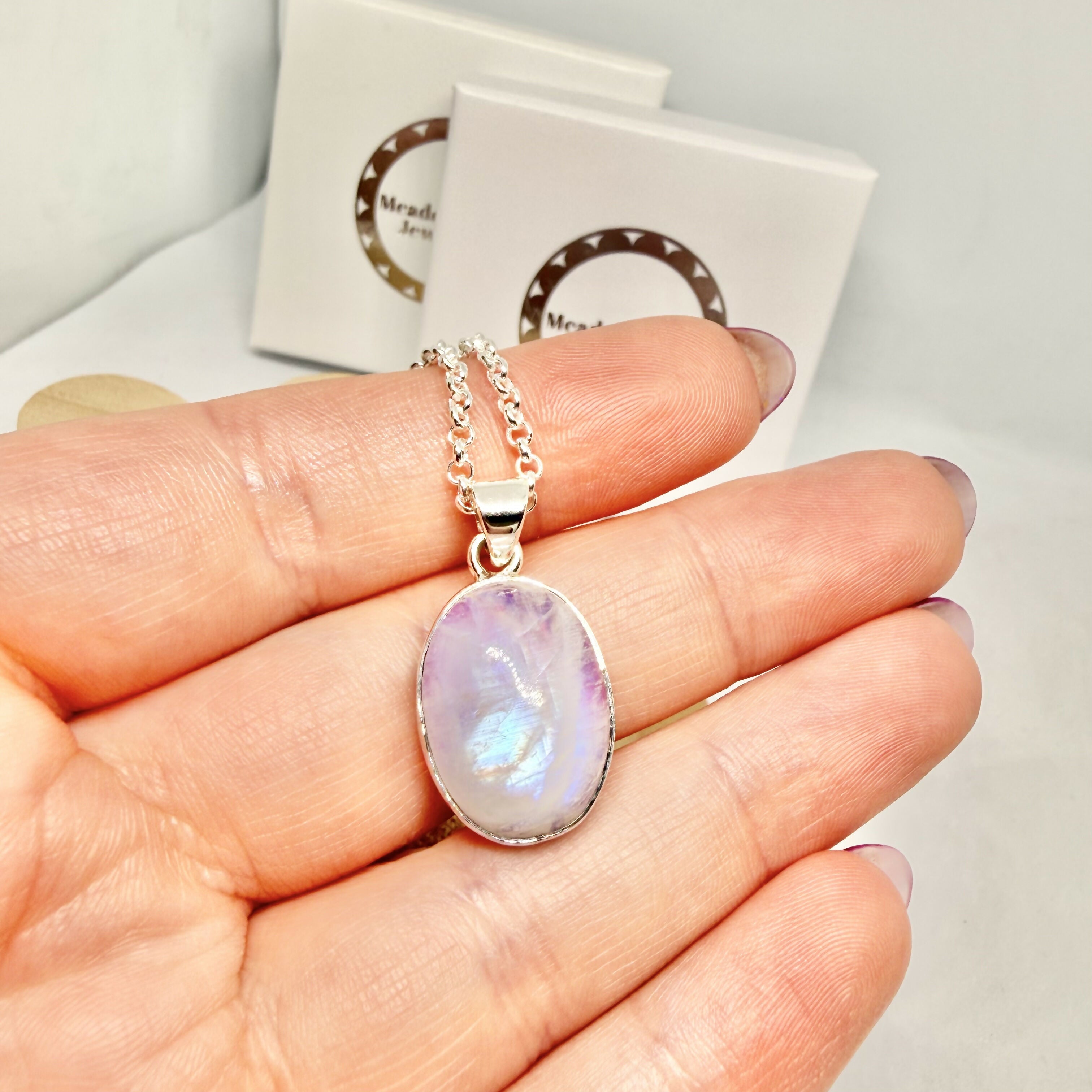 PINK MOONSTONE OVAL NECKLACE
