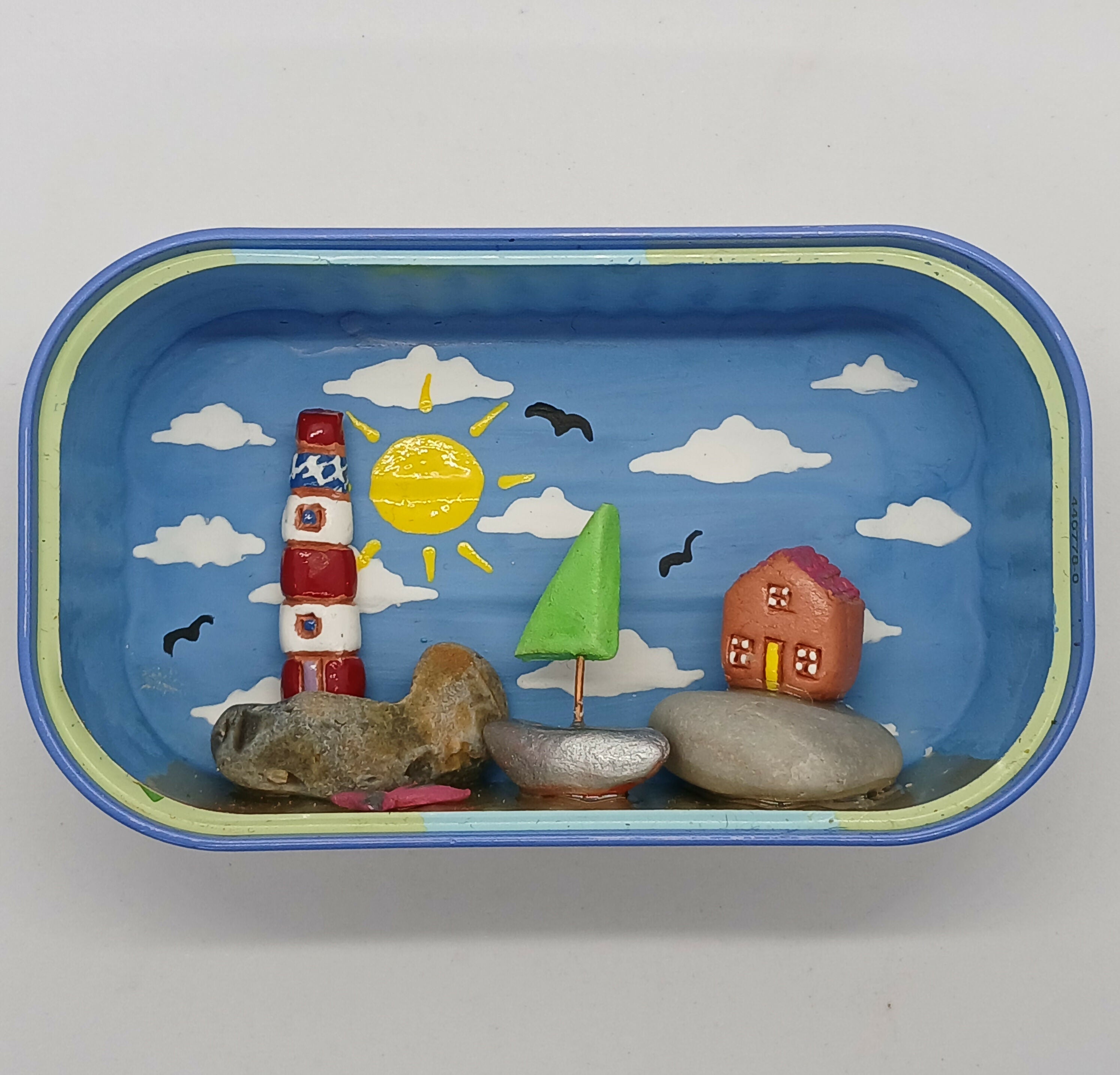 Clay Coastal Scene Diorama Tin