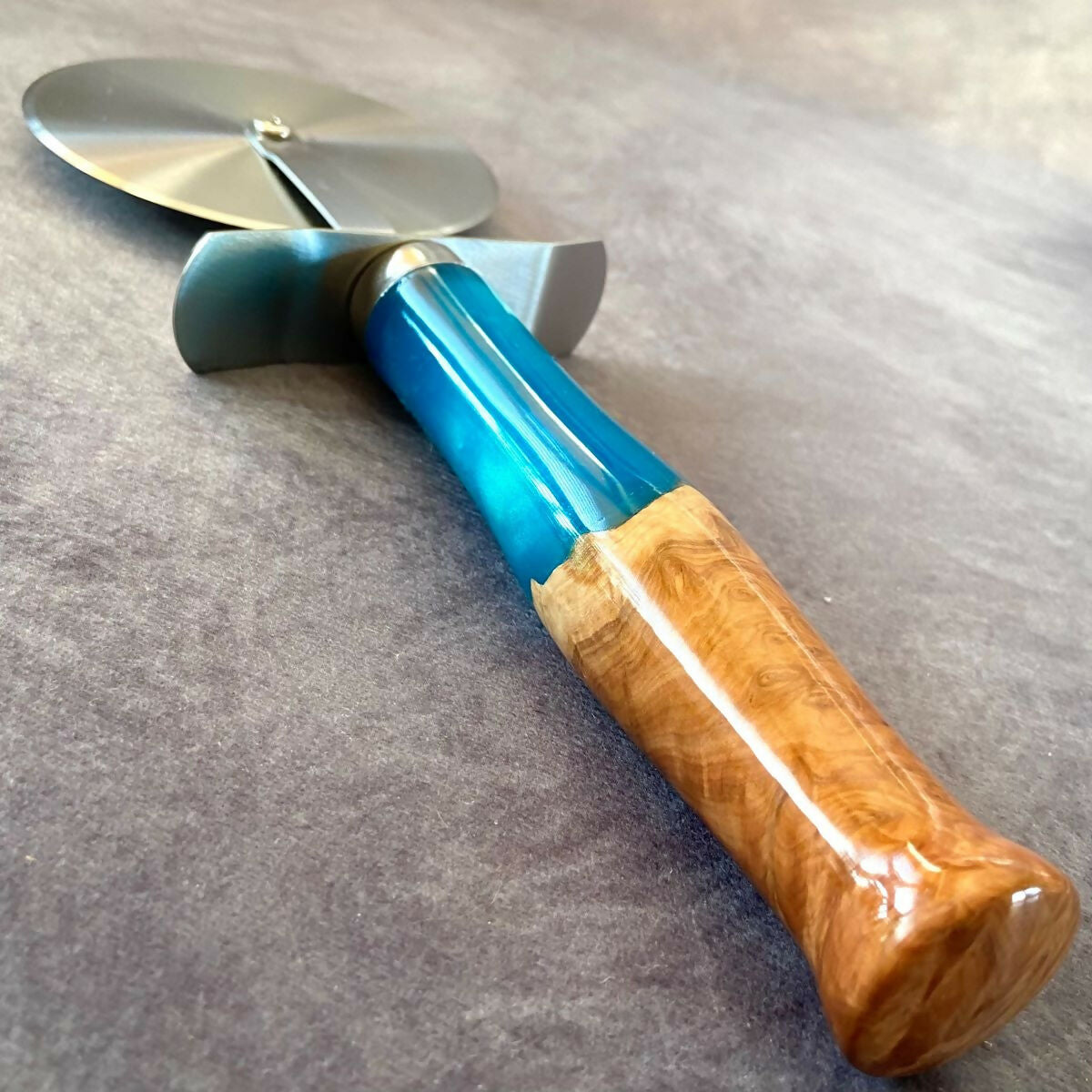 Pizza cutter turquoise