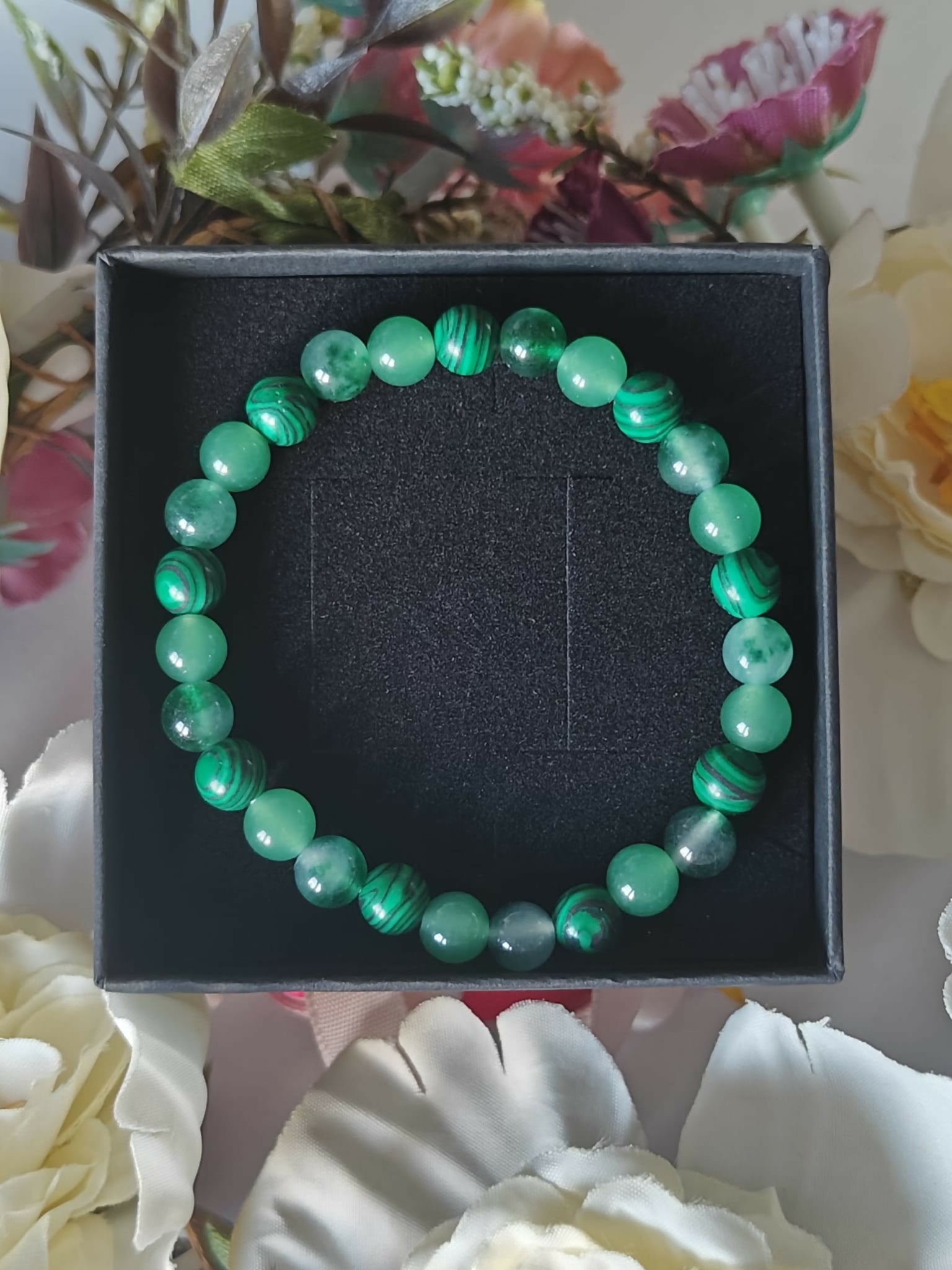 The Greens Crystal Bead Bracelet (Malachite, Green Aventurine and Green Chalcedony) 0.6mm