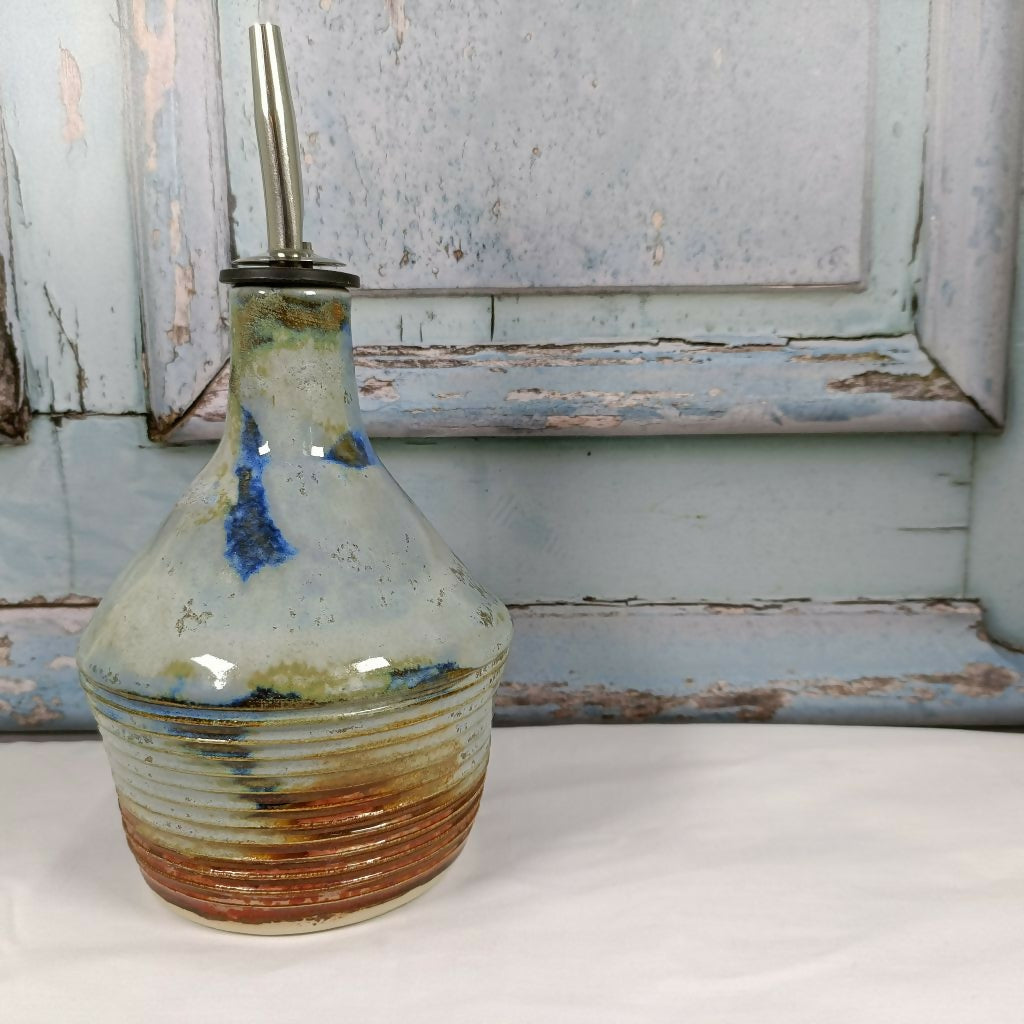 Landscape Oil Pourer