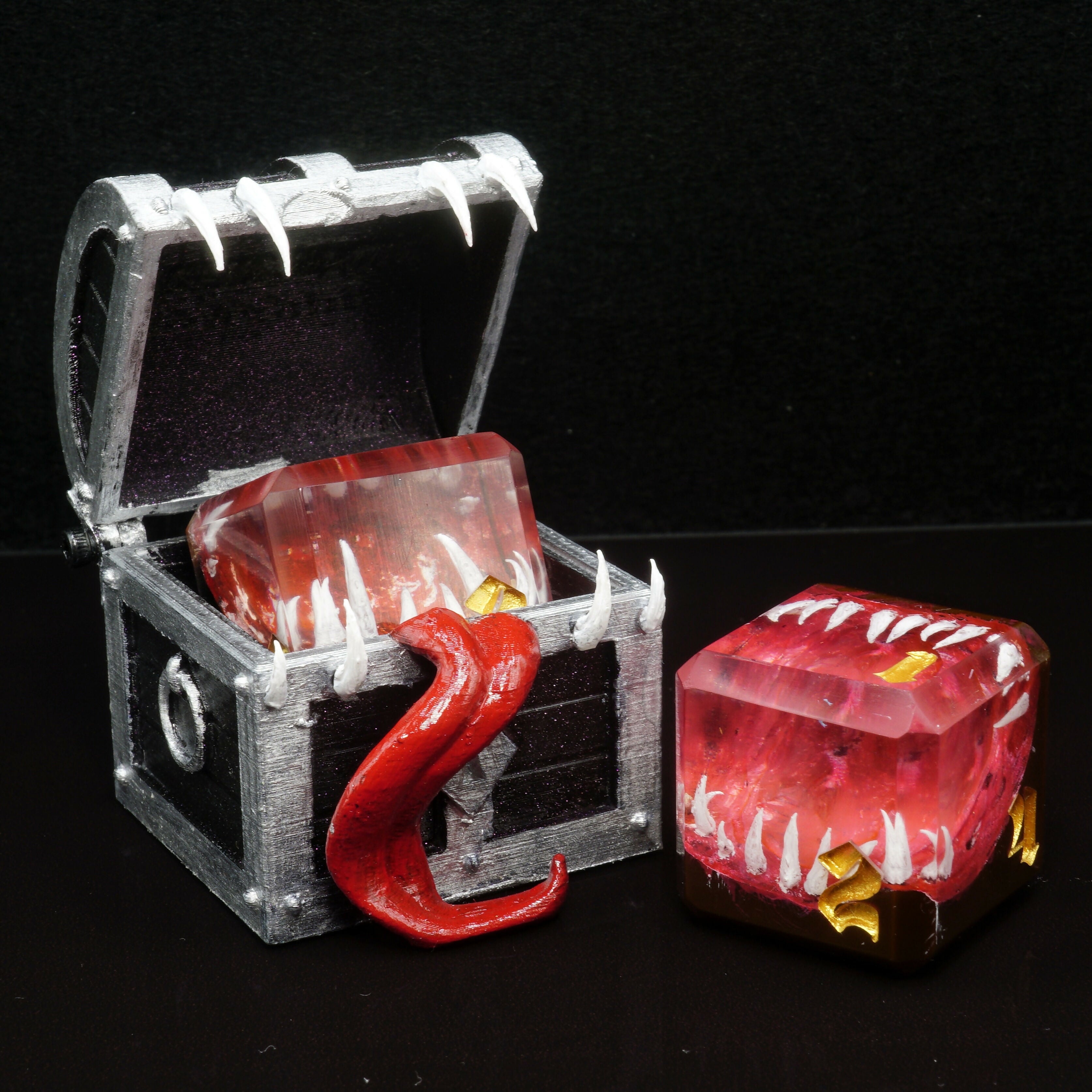 Mystery Mimic Dice + Box