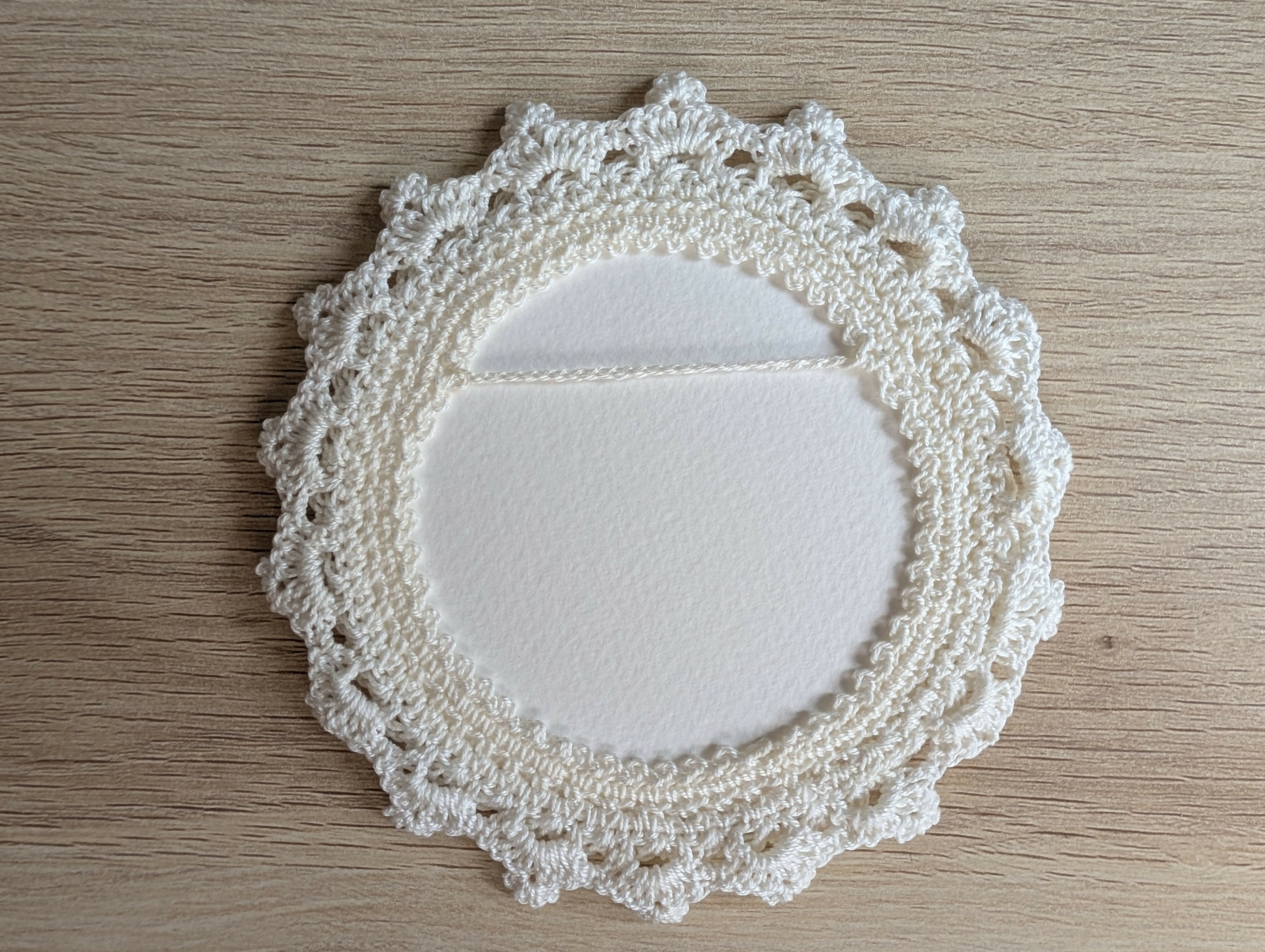 Vintage-style Lace Photo Frame (LIMITED EDITION)