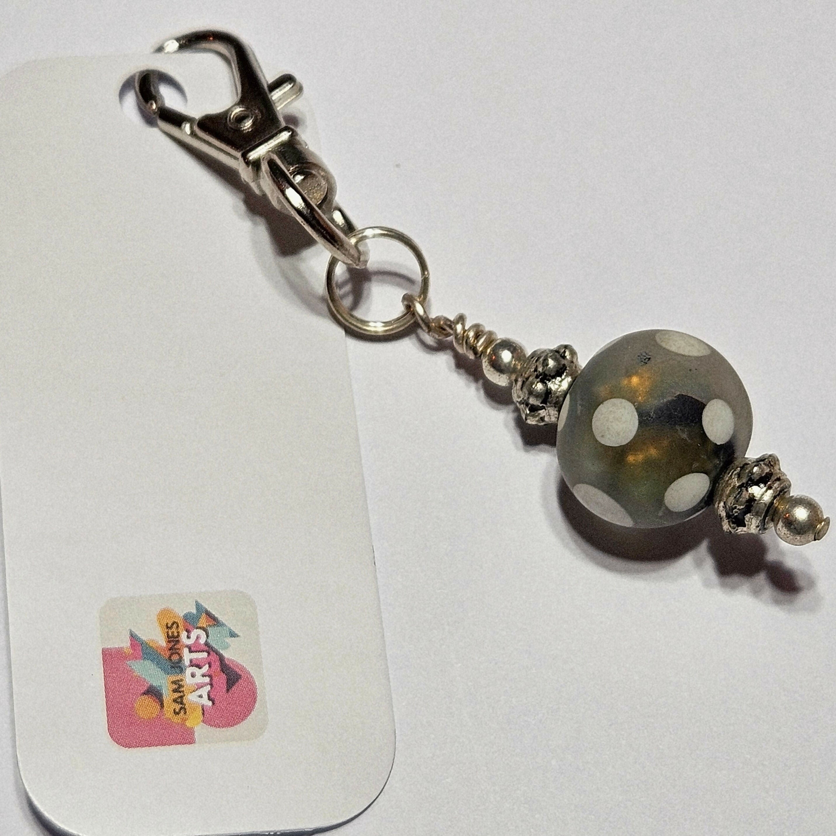 DECORATIVE GLASS BAG CHARM/KEYRING
