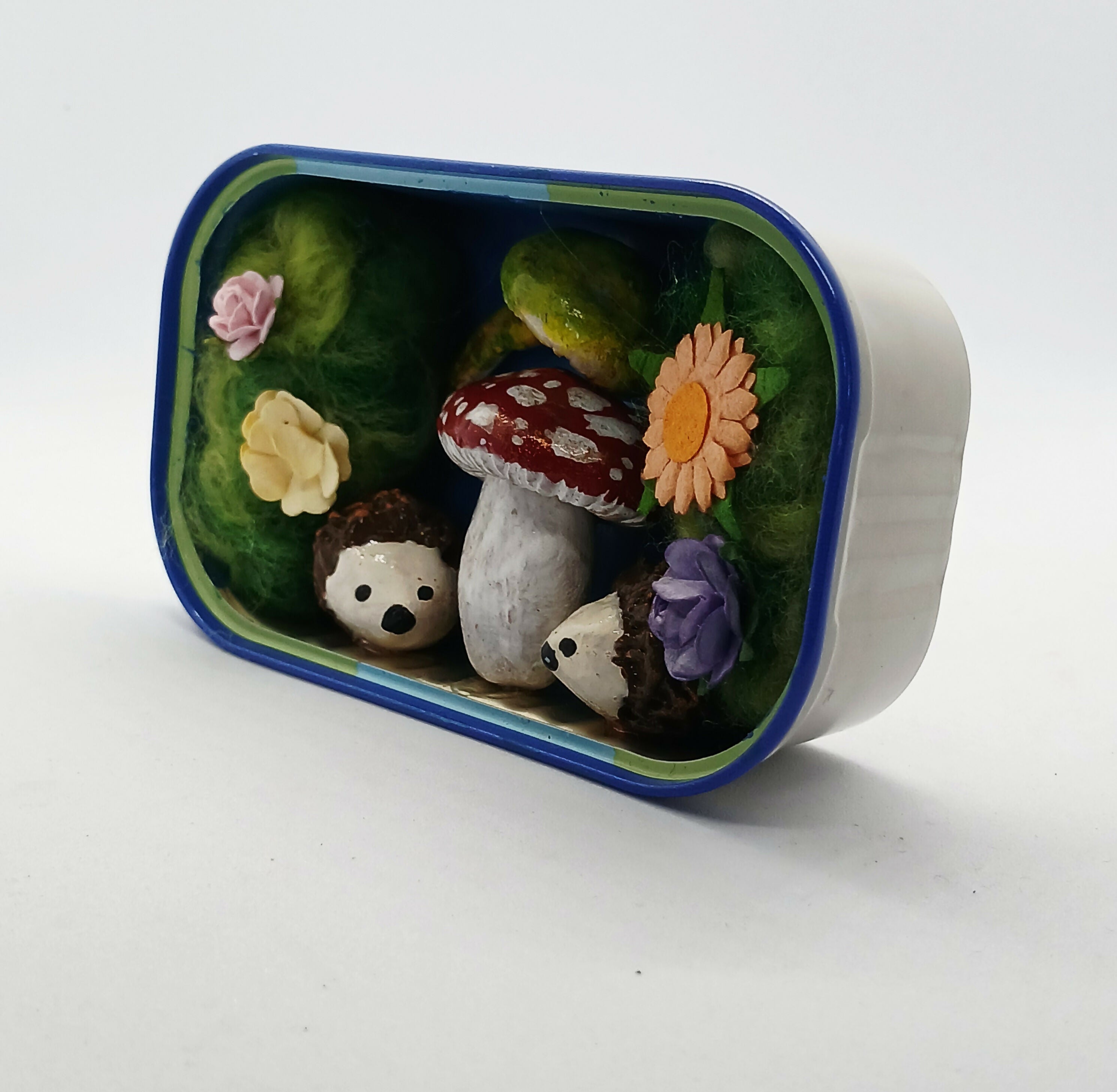 Toadstool and Hedgehog Desk Pet/Buddy Tin