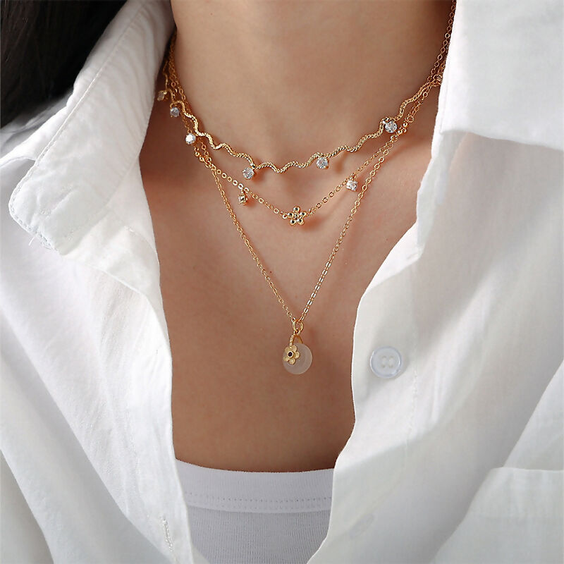 Zirconia Curve Chain Necklace