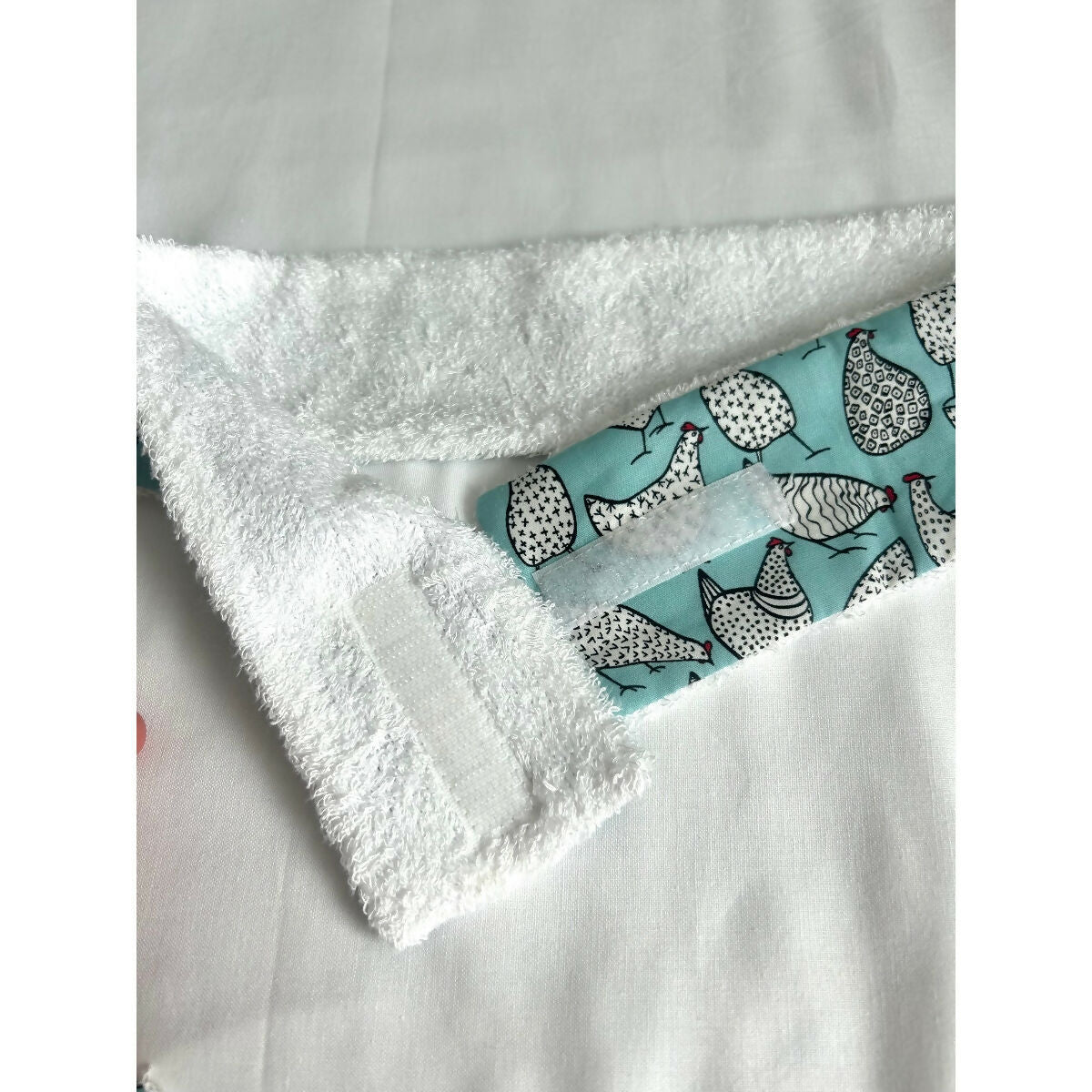 Turquoise Chicken Spa Makeup Gift Set