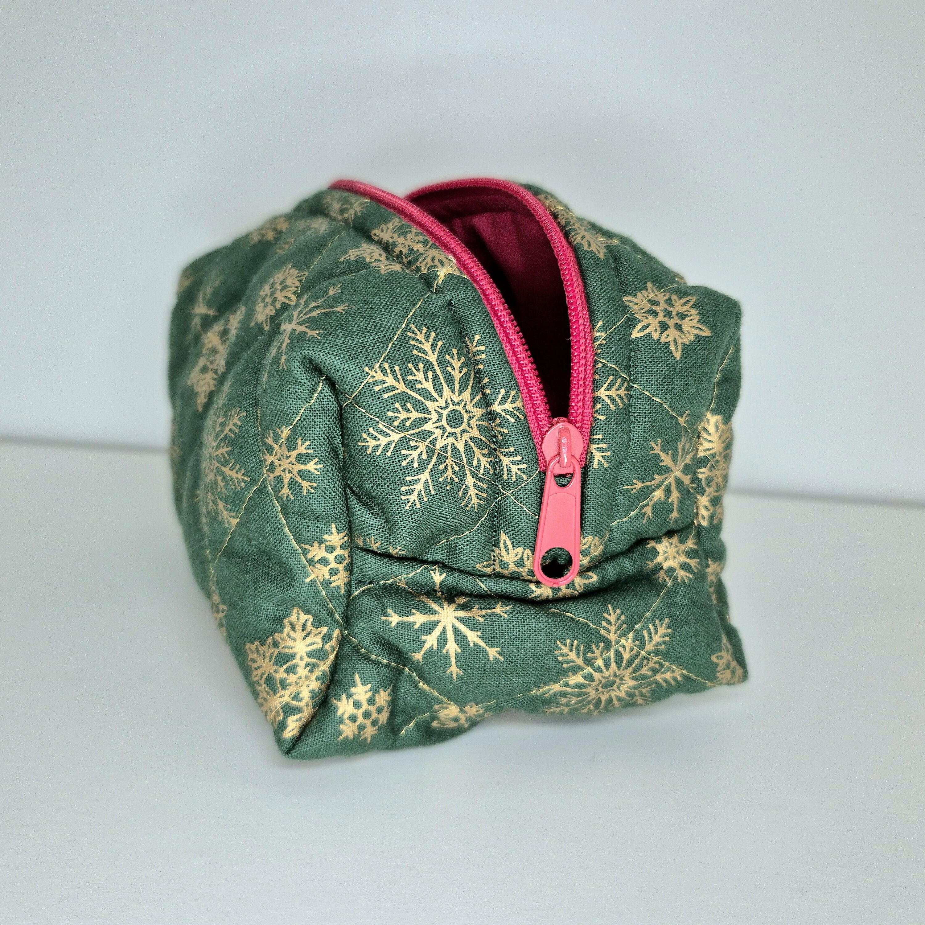 Mini Quilted Christmas Cosmetic Makeup Bag With Gold Snowflake Pattern