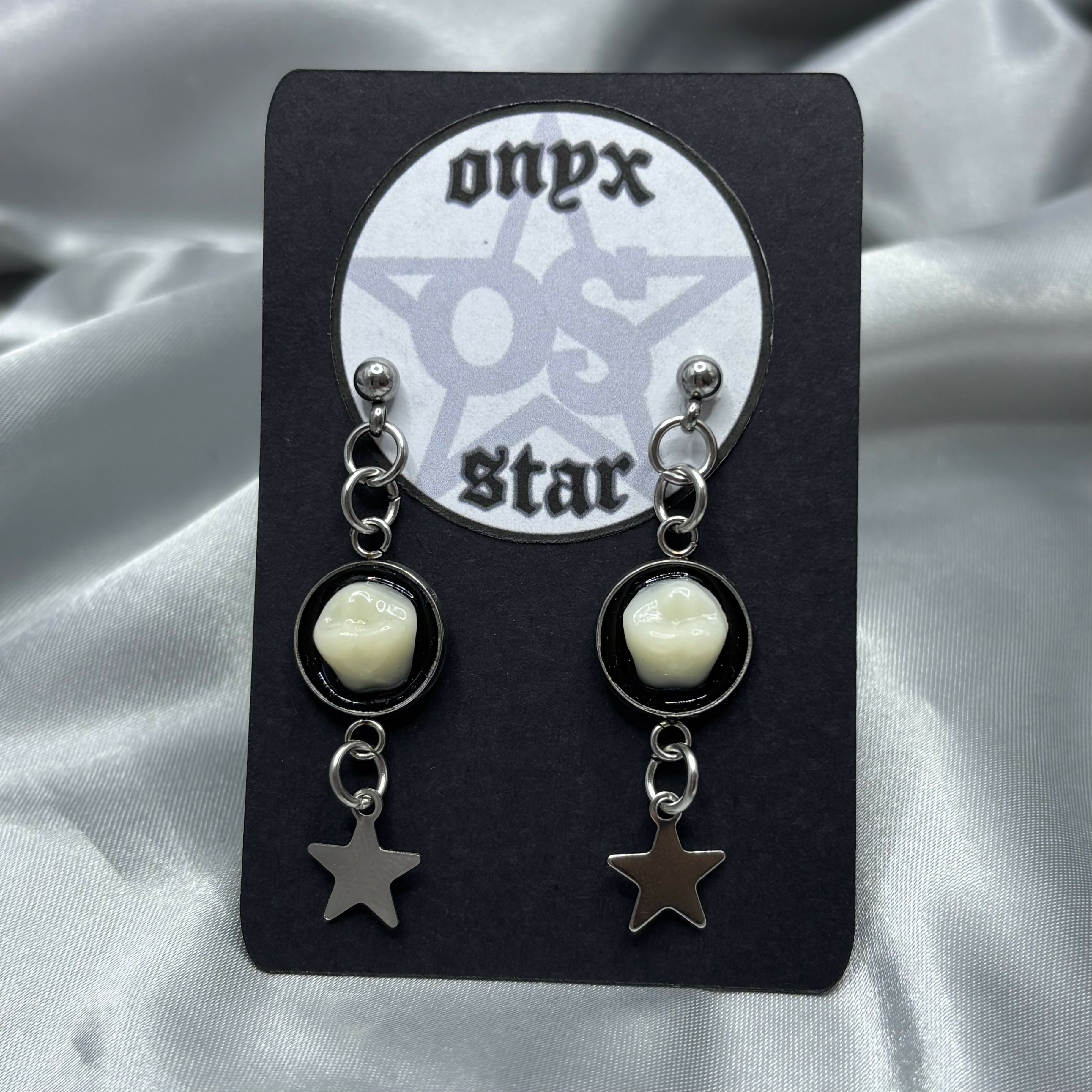 Circular Tooth Star Dangle Earrings