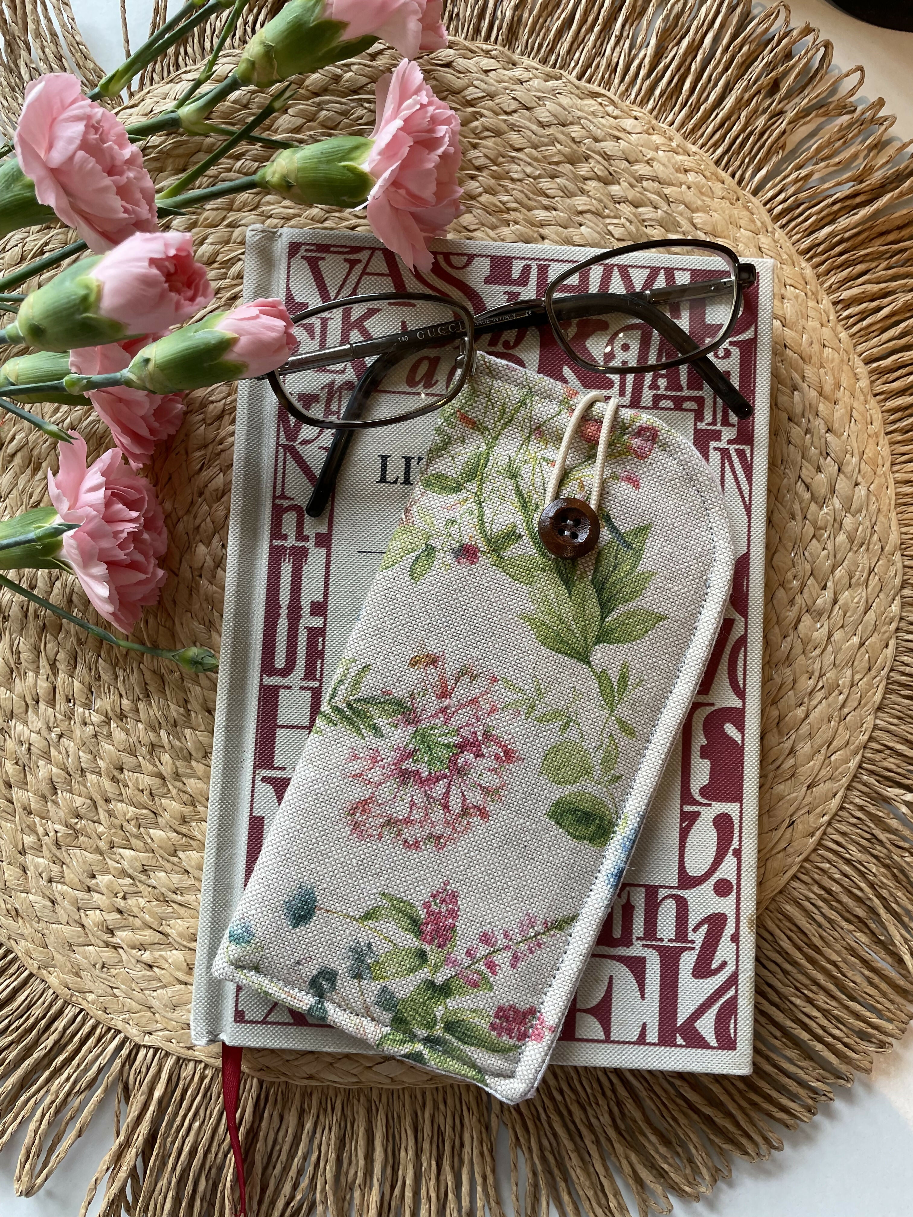 Flower Print Glasses Case
