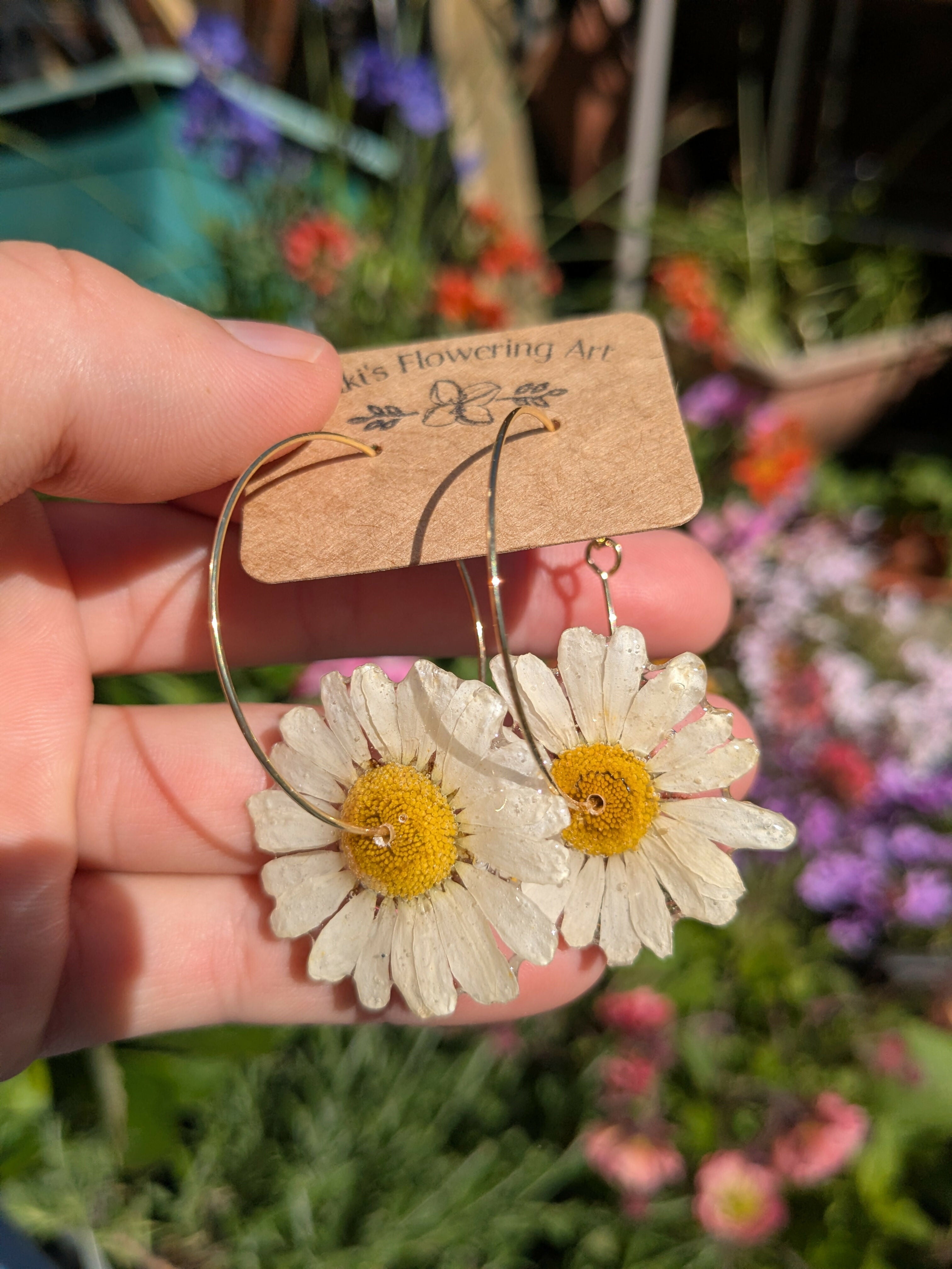 DAISY HOOP EARRINGS