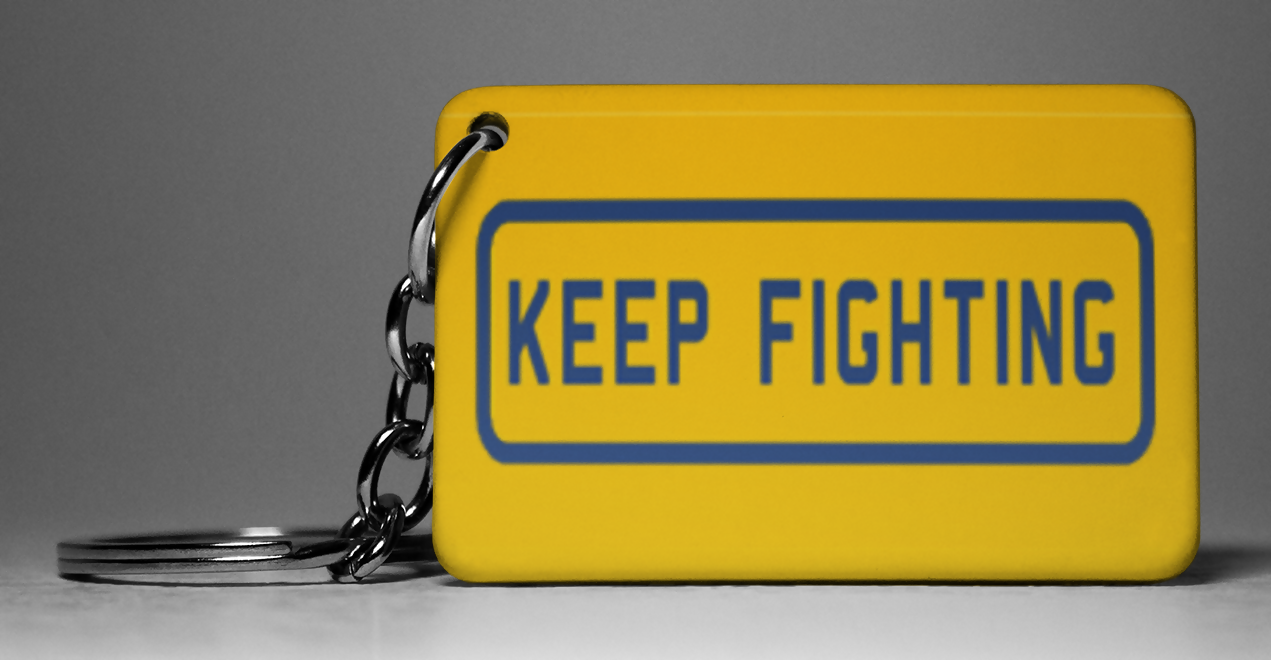 Leeds Utd Keyring KEEP FIGHTING Design