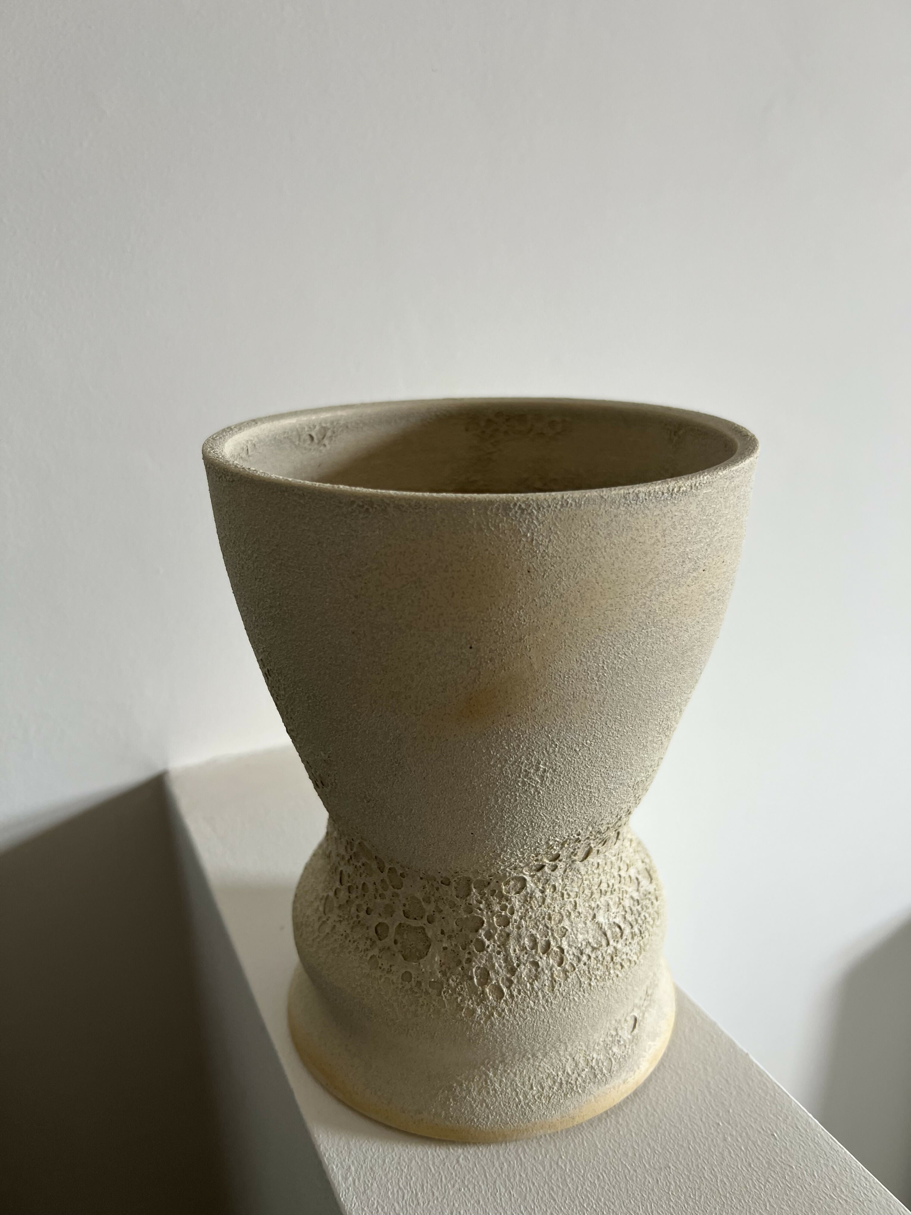 PEDESTAL TEXTURED VASE
