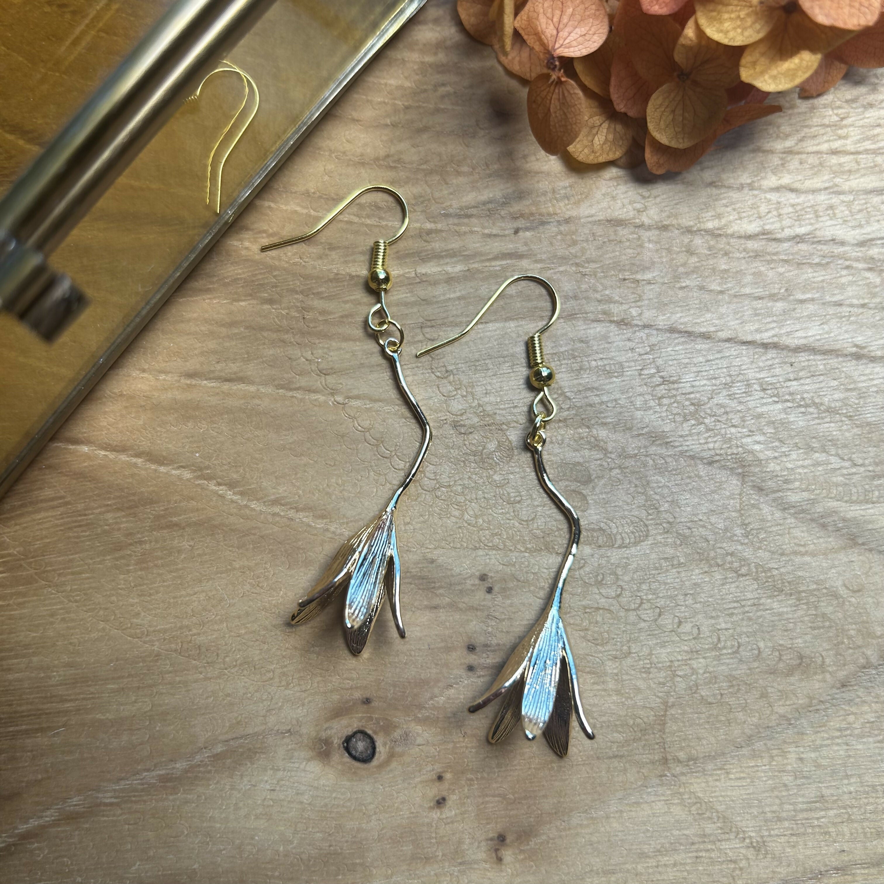 Stunning Flower Drop Earrings