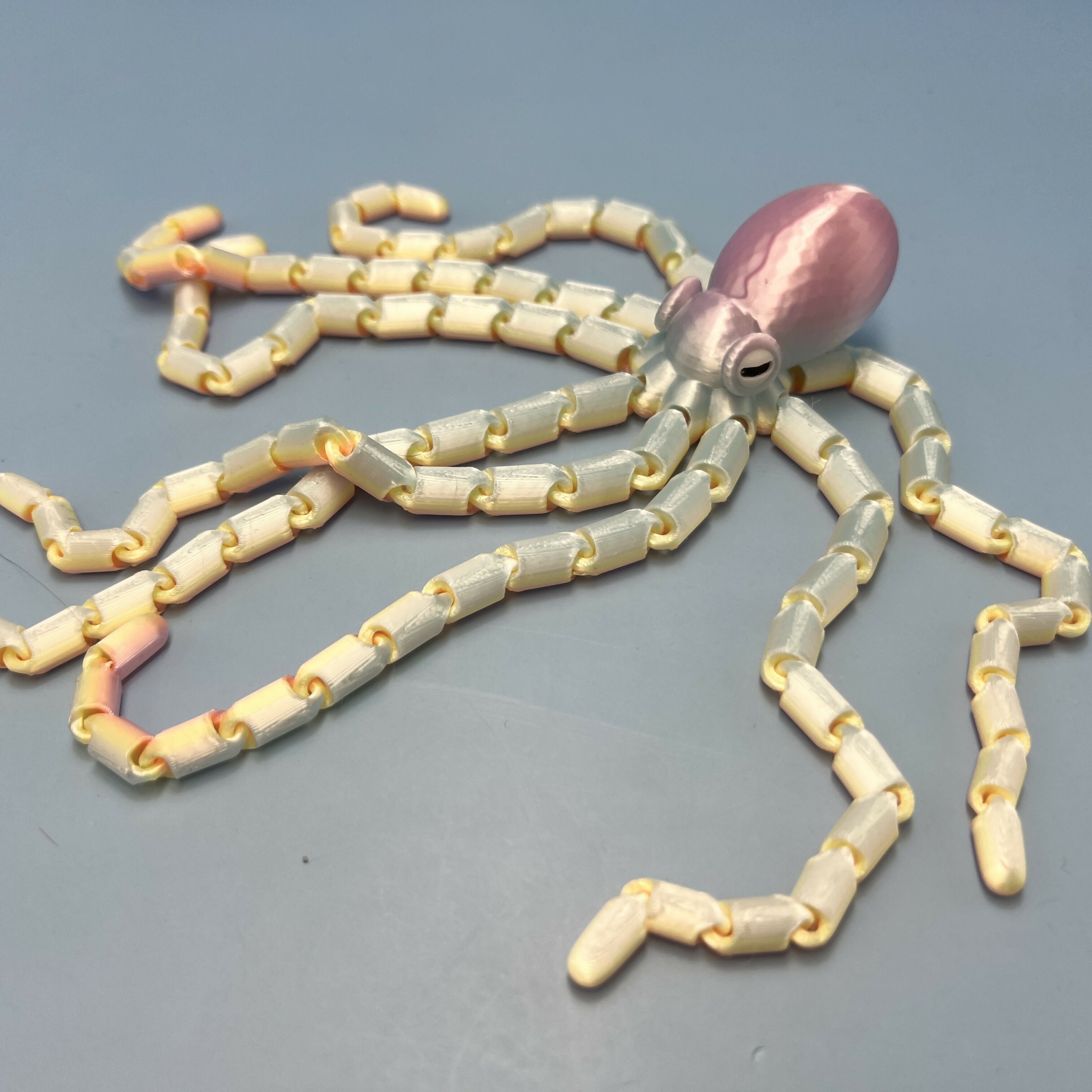 3D Printed LARGE: Articulated Sensory Fidget Animals friends Octopus Dark Metallic Rainbow & Ice pastel Rainbow 18cm