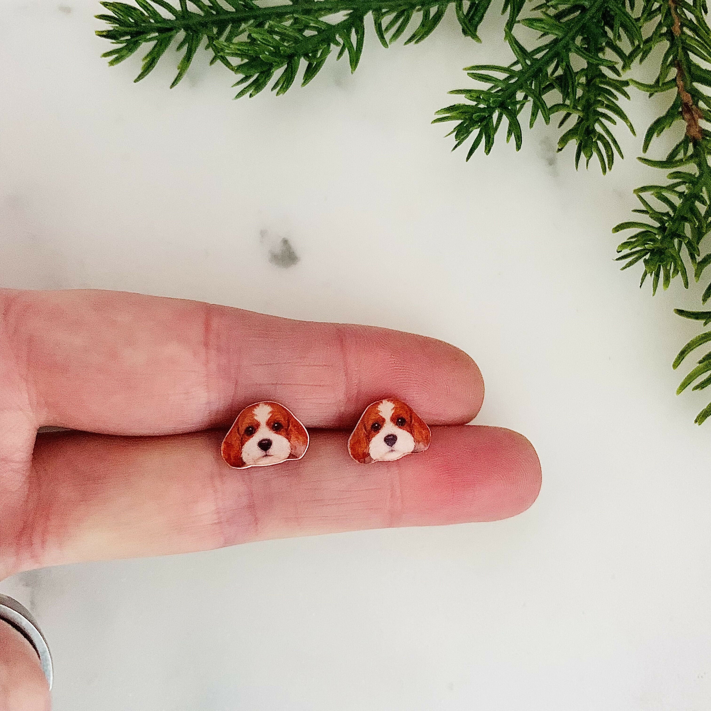 Tan & White Cockapoo Stud Earring 2026