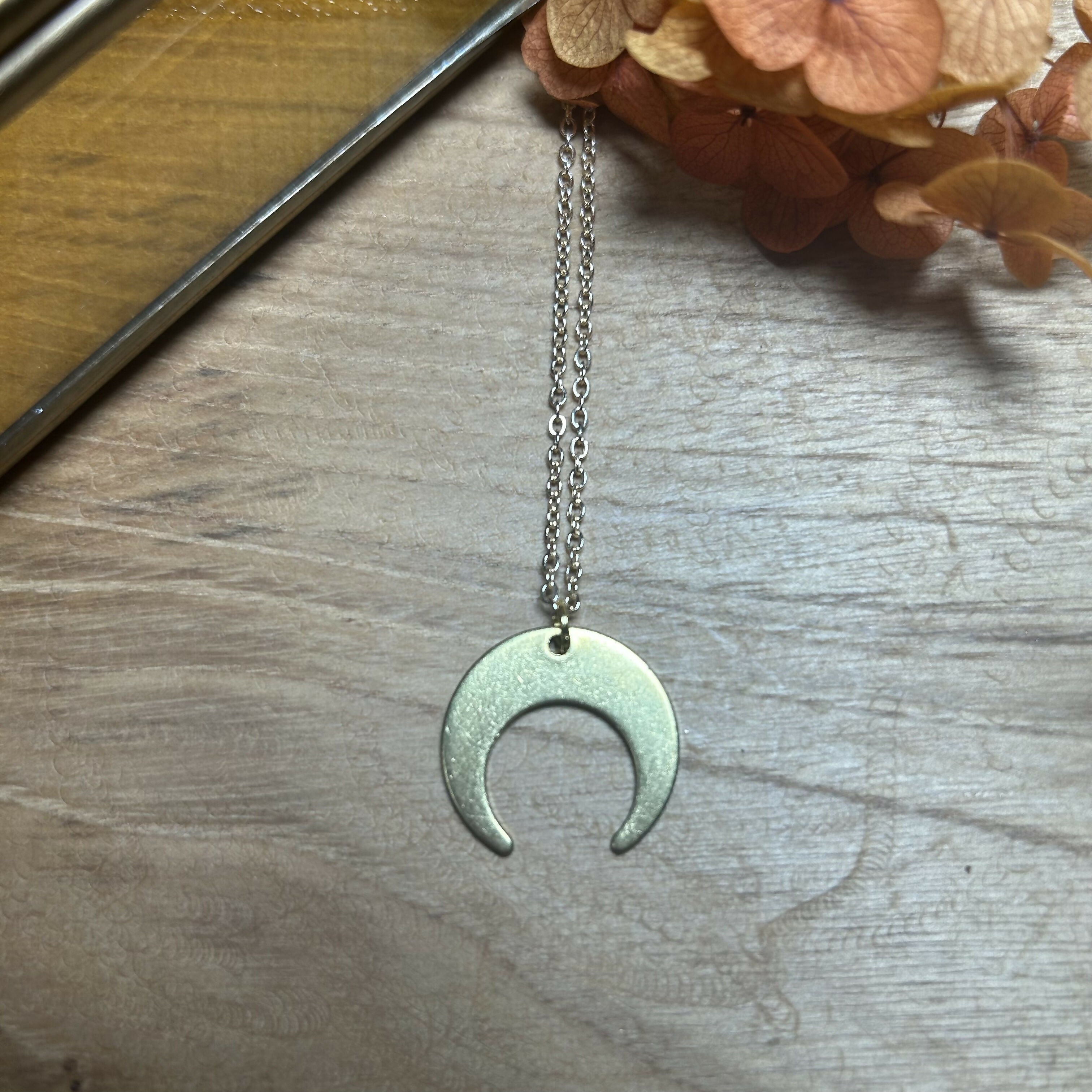 Lovely Gold Plated Crescent Moon Pendant Necklace