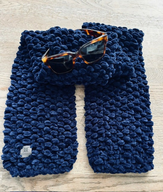 MID REGULAR LENGTH , PREMIUM CHENILLE - COSY LUX VELVET CHUNKY SCARF - MIDNIGHT BLUE COLOUR