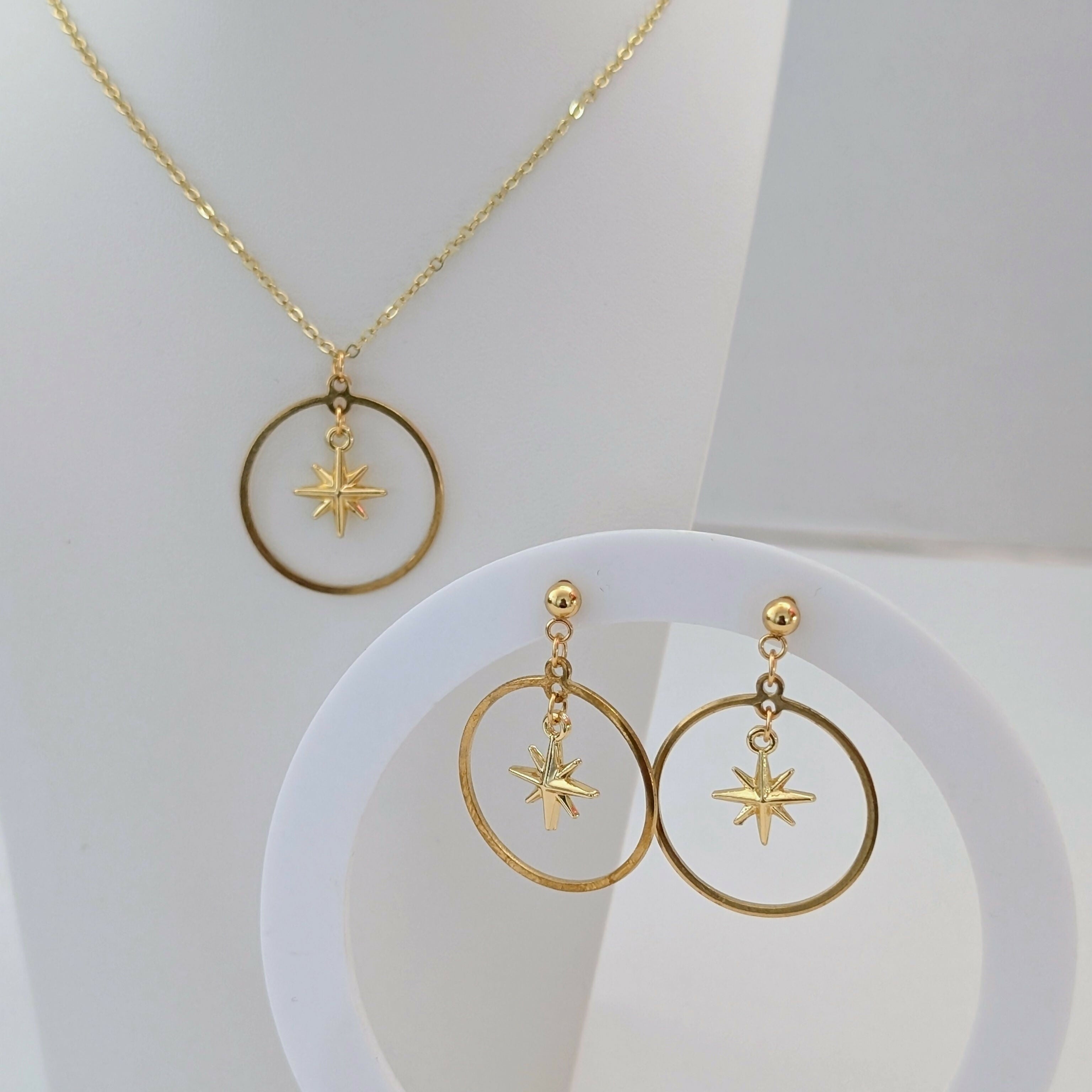 Chunky 3D Gold Star Circle Earrings on Gold Plated Stud