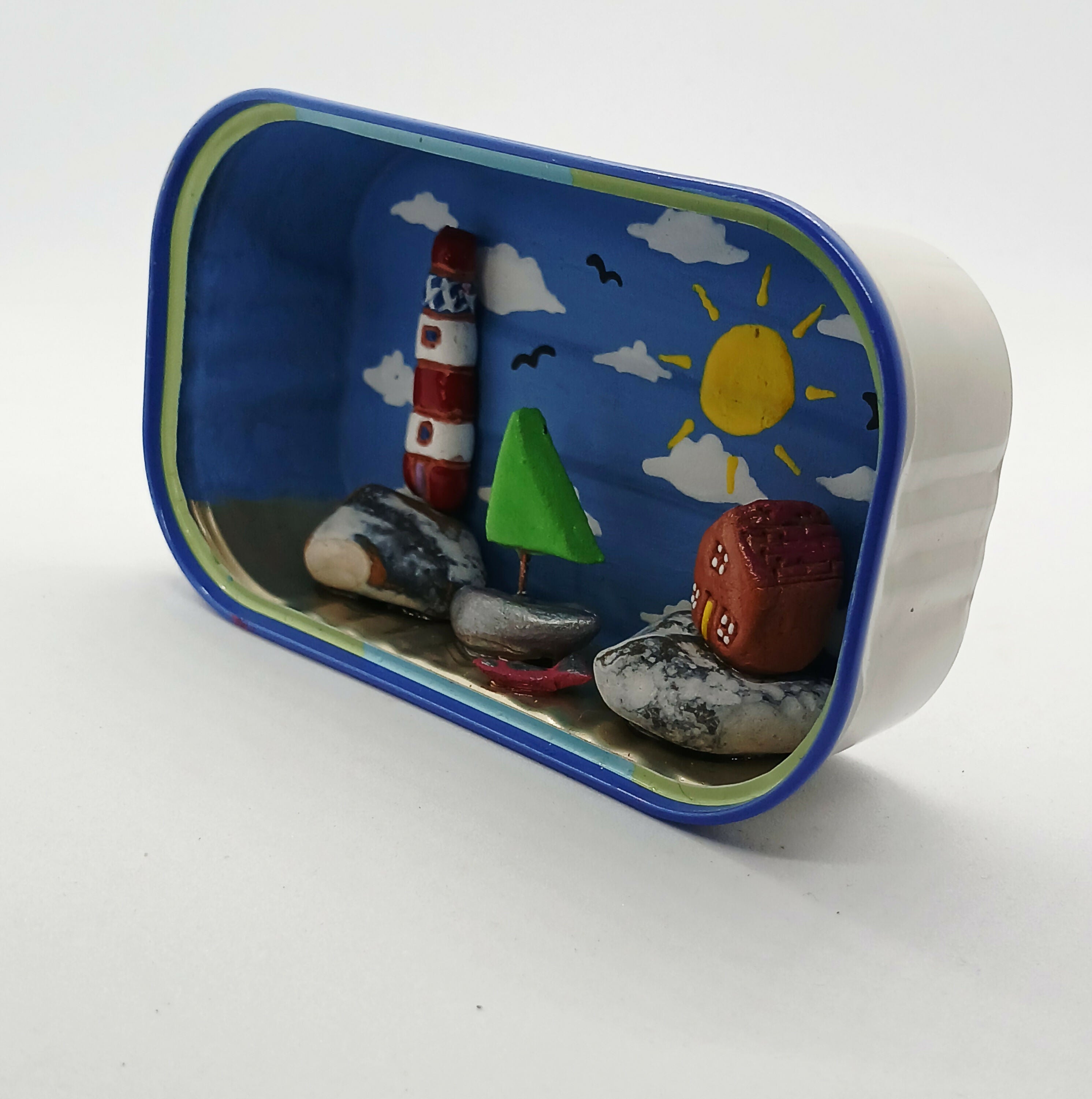 Clay Coastal Scene Diorama Tin