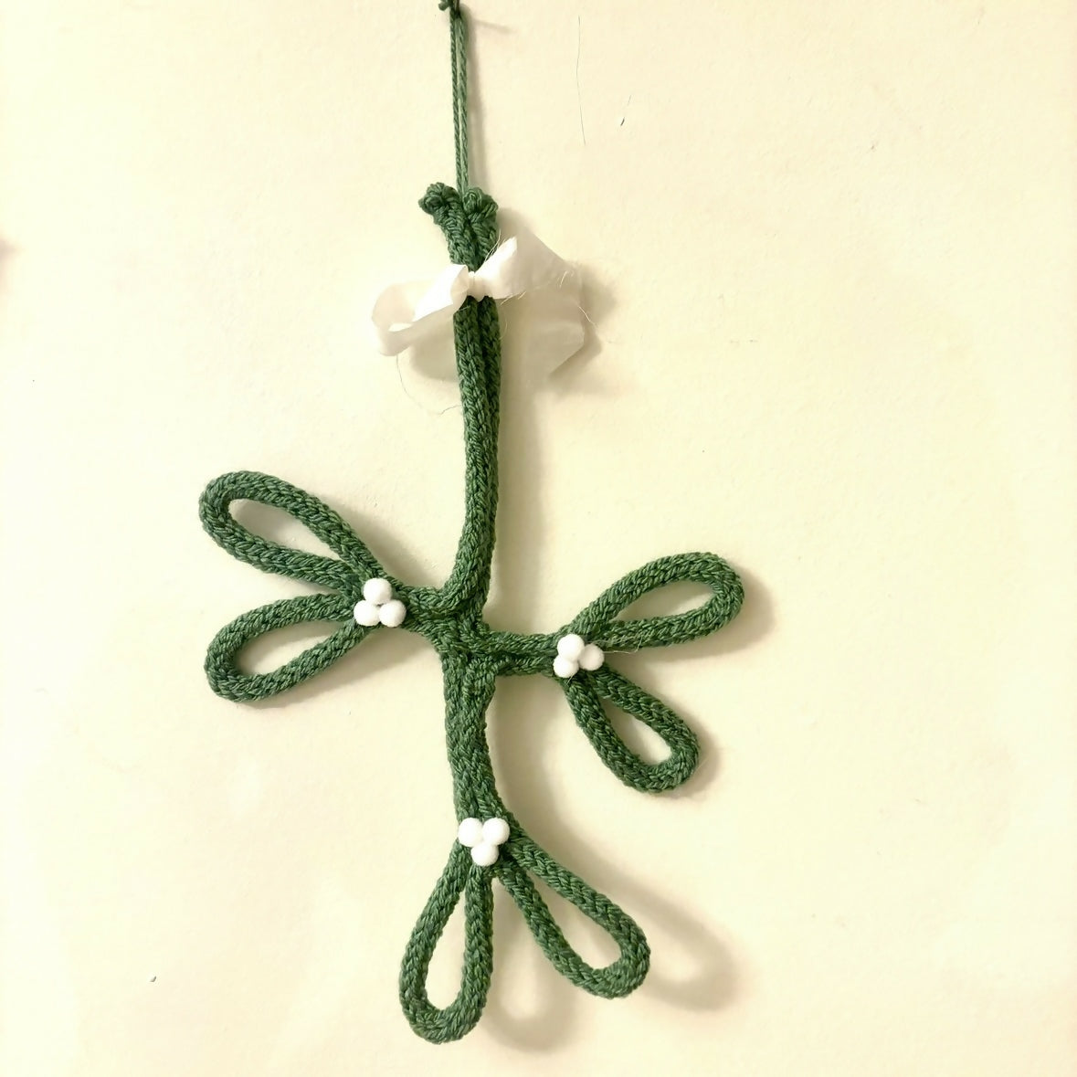 Wooly wire mistletoe Christmas decoration