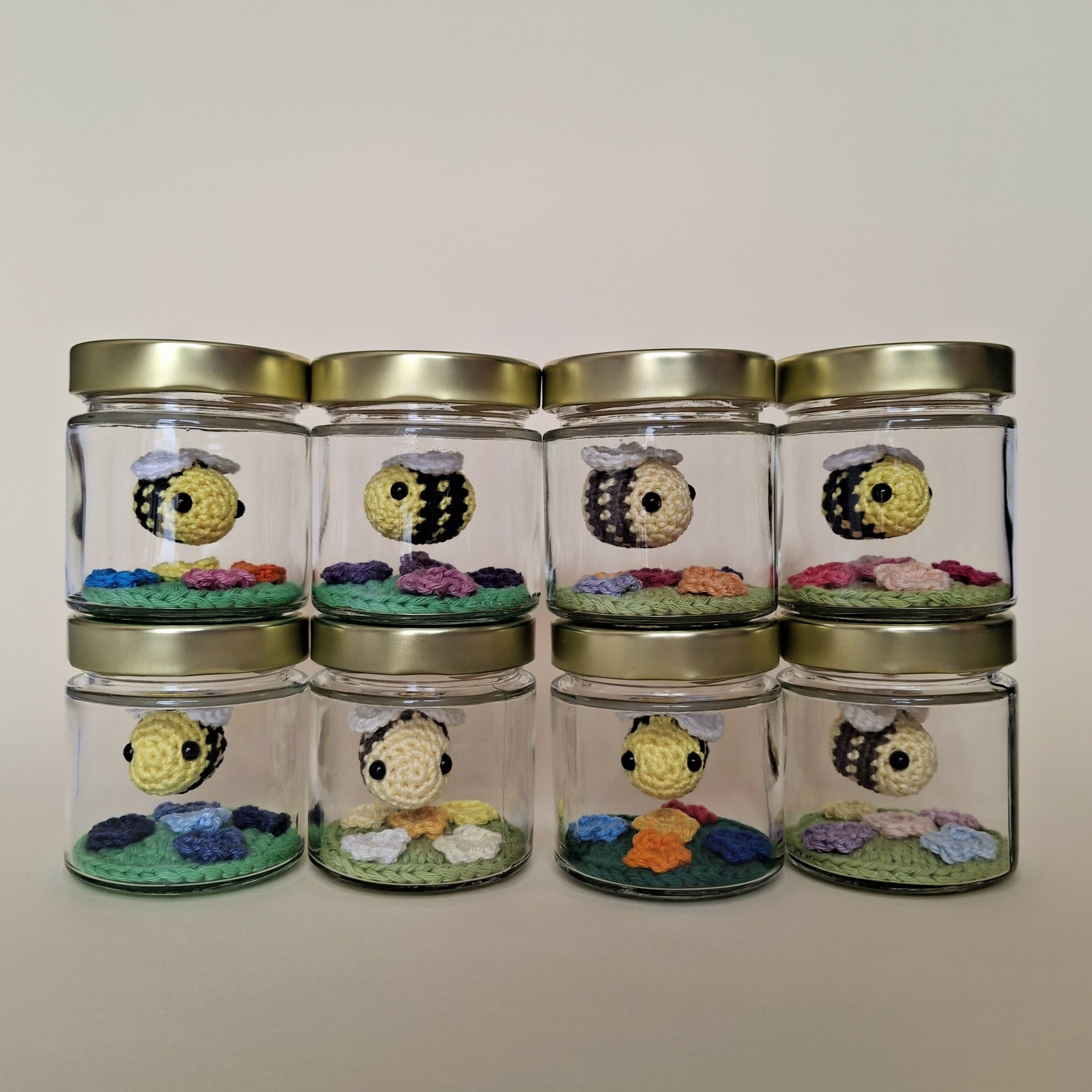 Bee Jar Group Painty Paws 2025