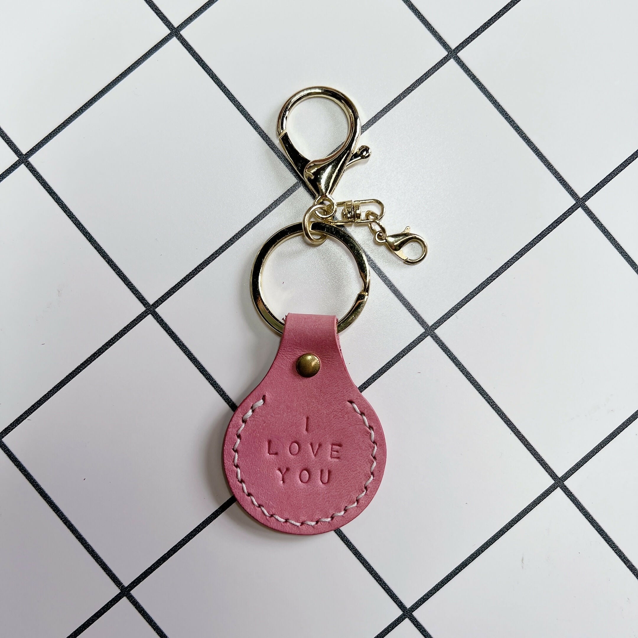 Curved Leather Keyring - I LOVE YOU