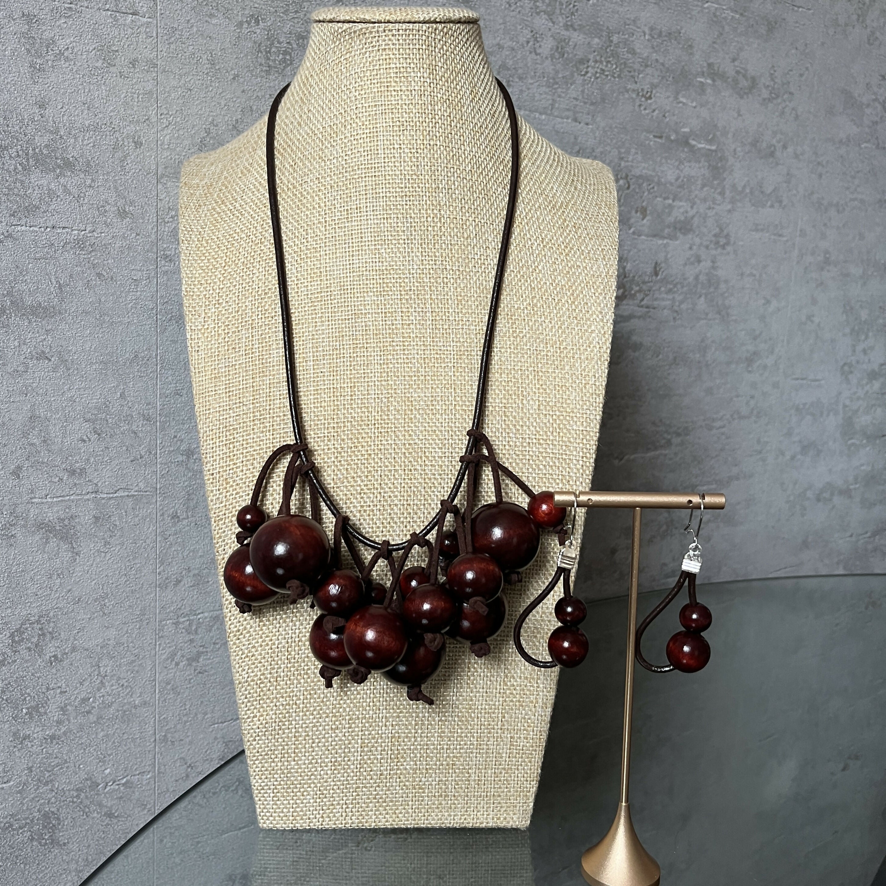 Woodland Berry Necklace & Earrings Set