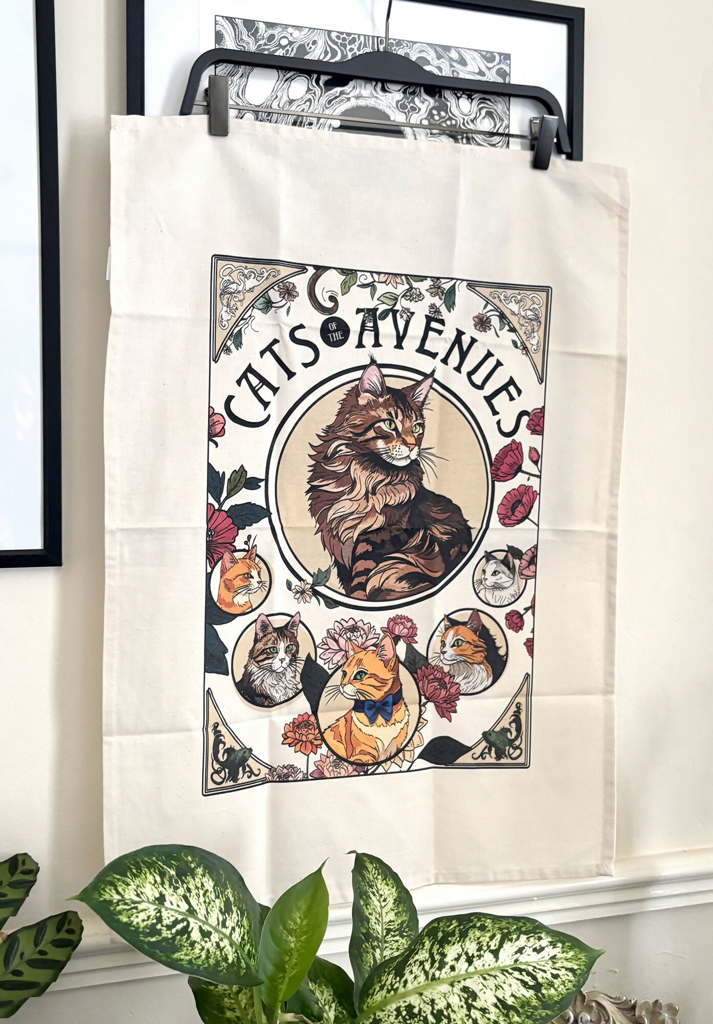 Hull Cats of the Avenues Tea Towel