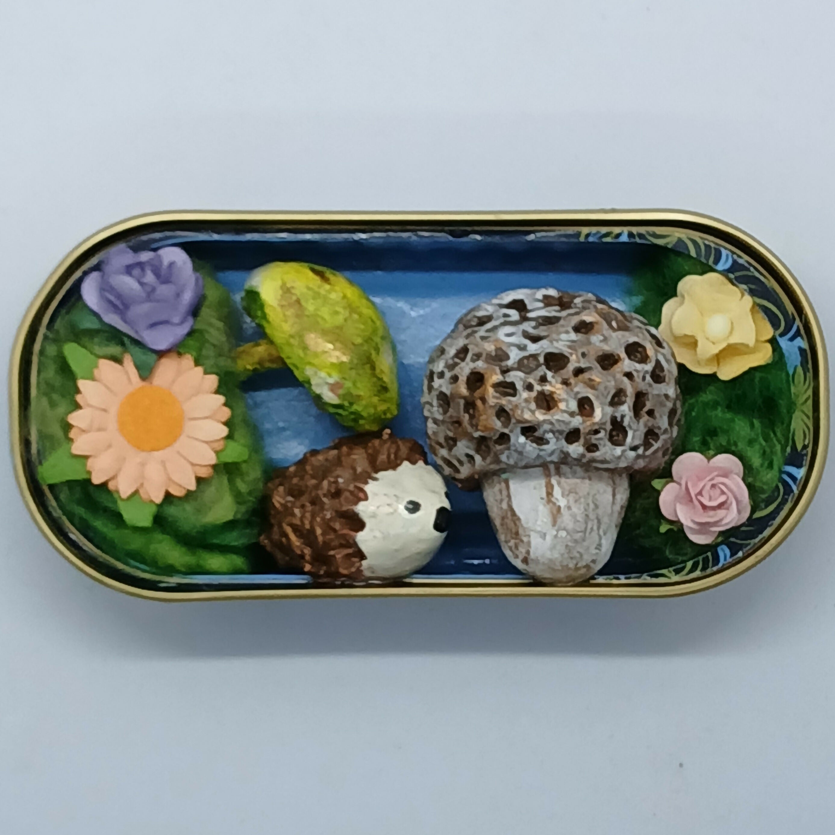 Small Toadstool and Hedgehog Desk Buddy/Pet Tin