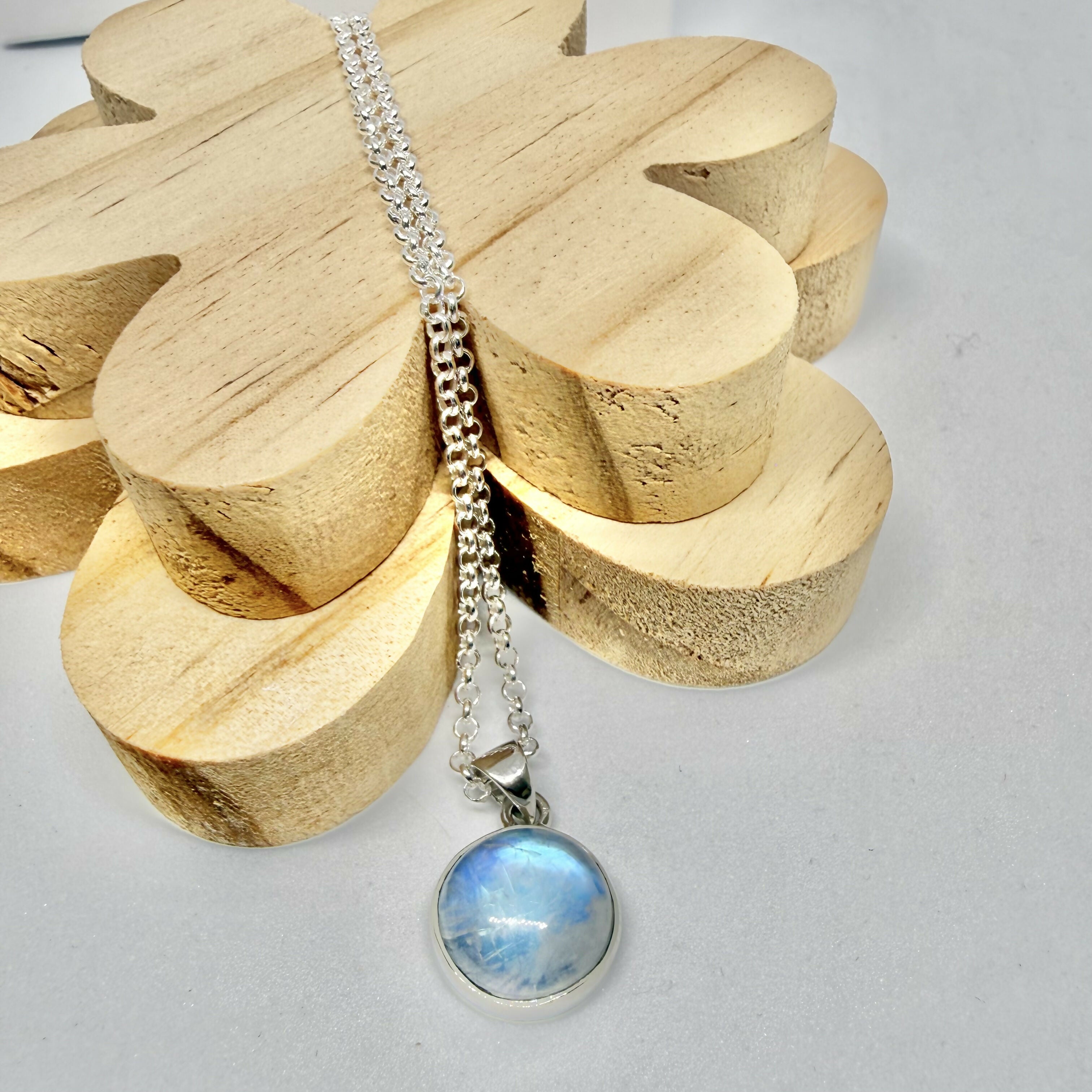 BLUE MOONSTONE NECKLACE