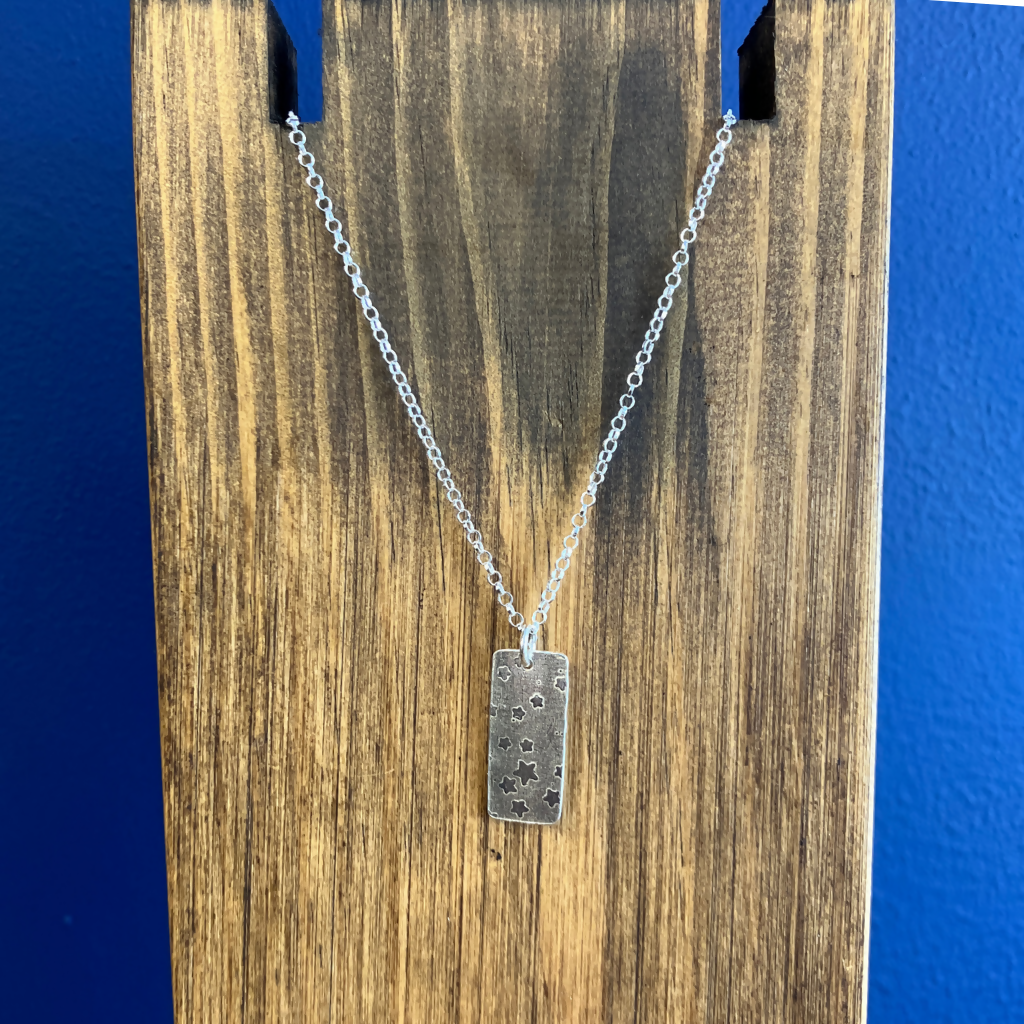 star-print-rectangle-necklace