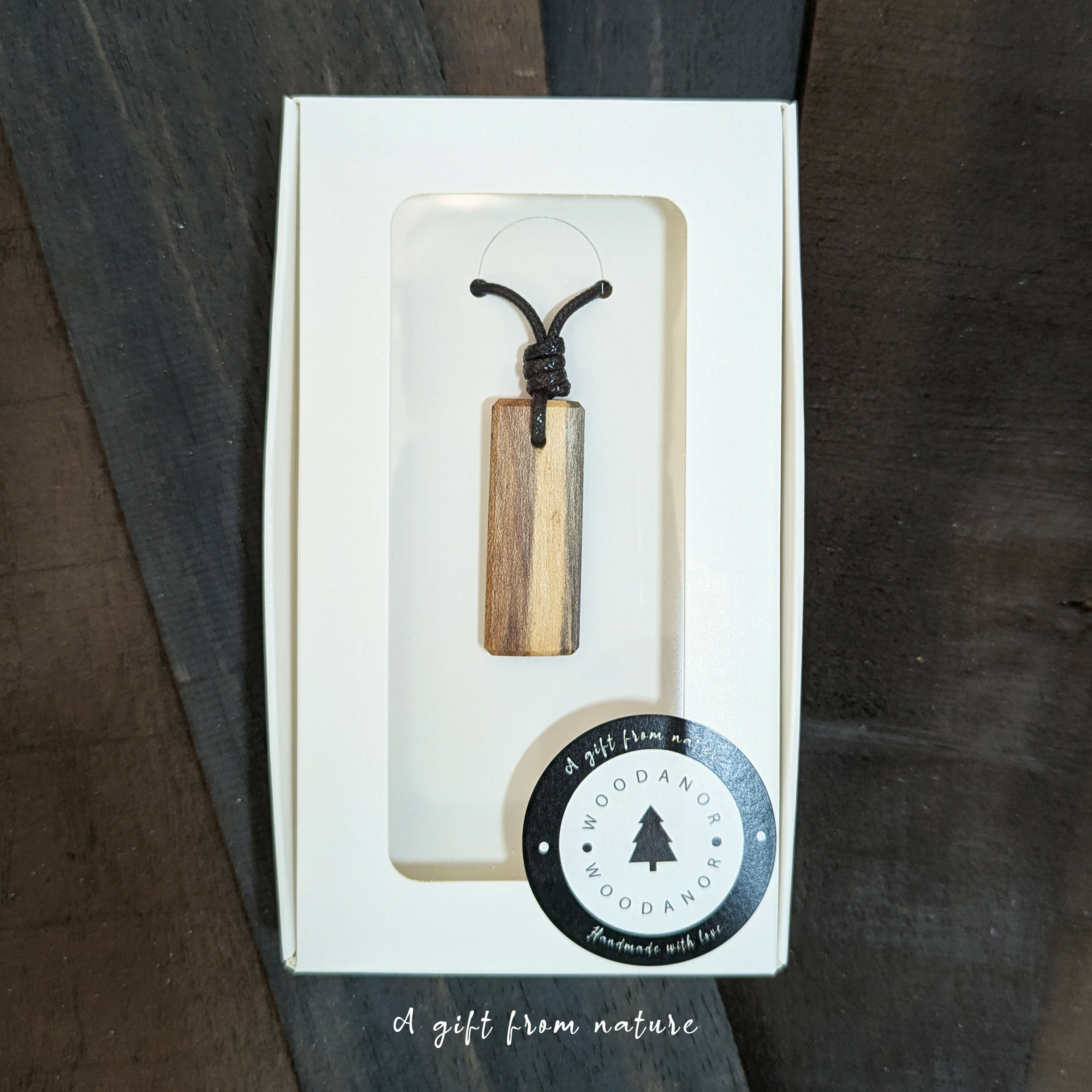 Natural Grain Wood Pendant