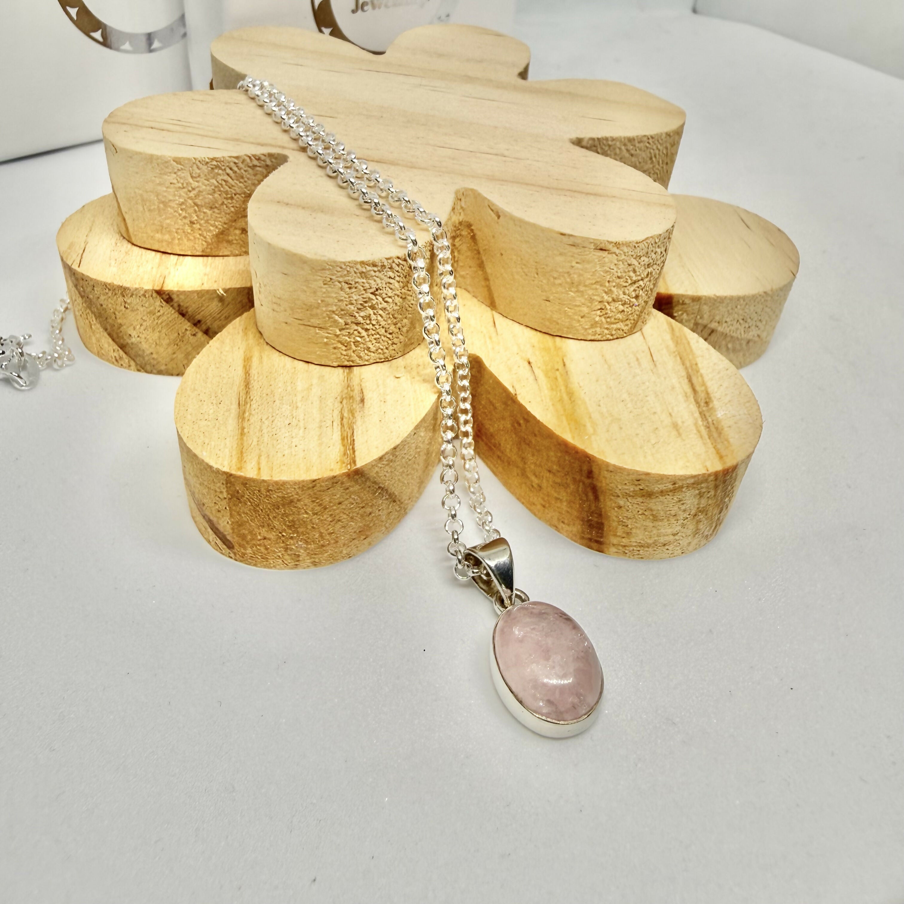 MORGANITE NECKLACE