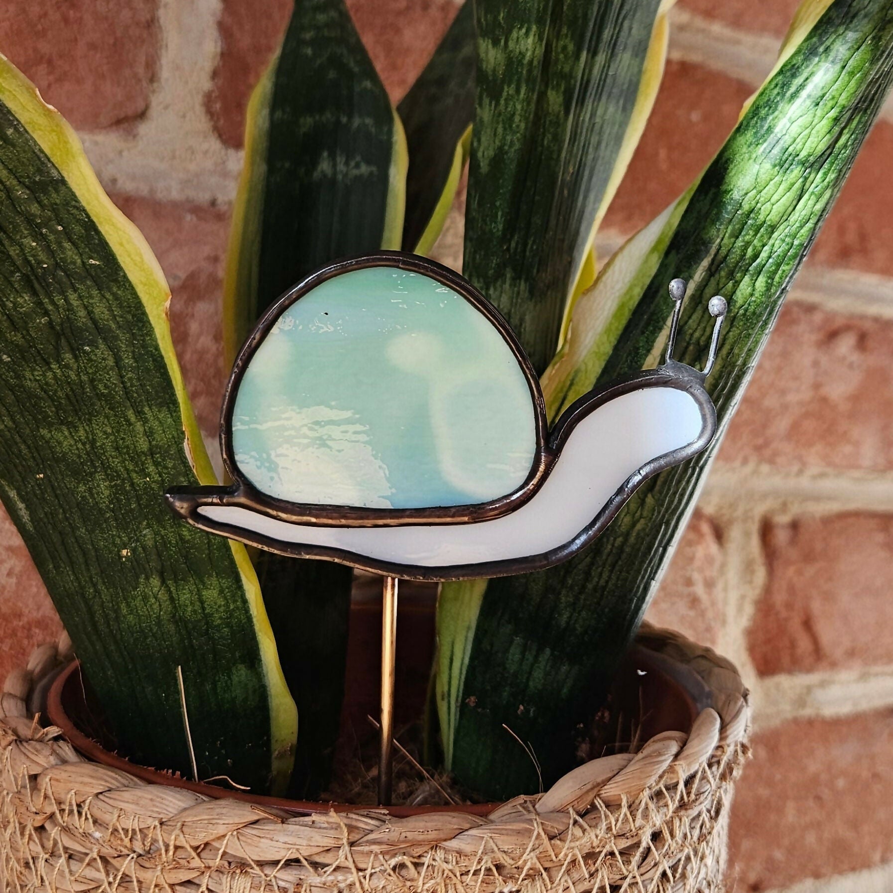 Mottled Light Green Snail Stained Glass Plantstake