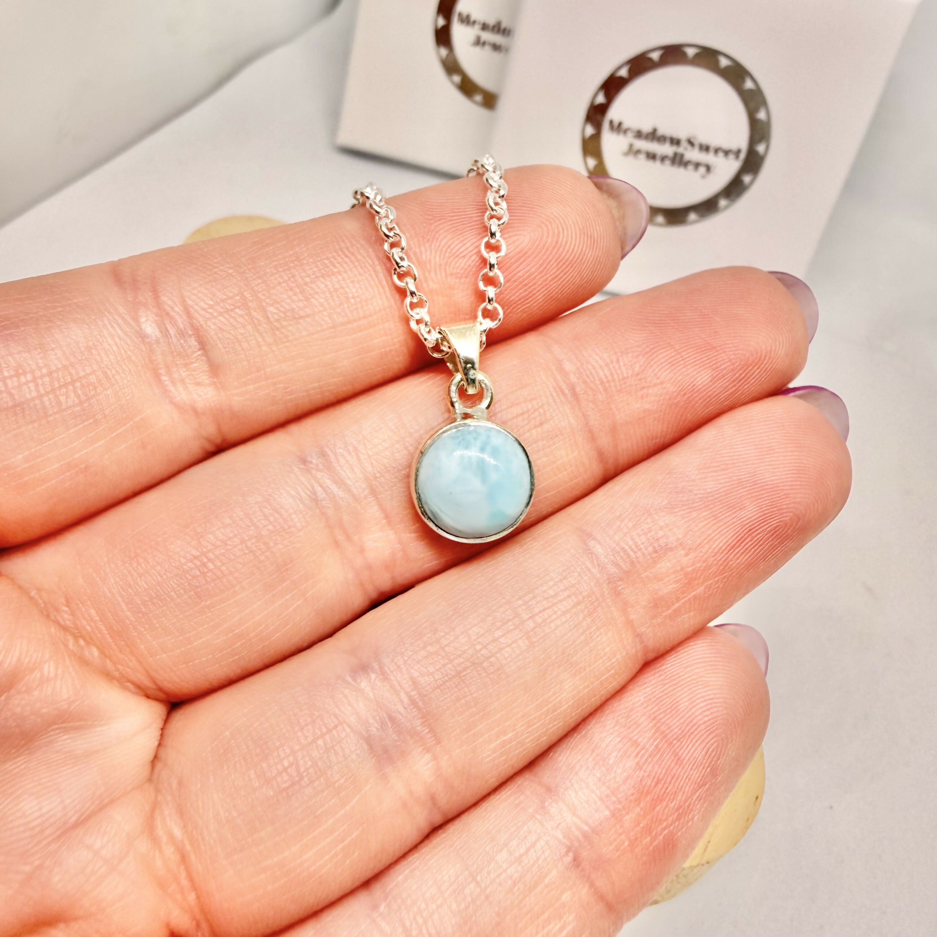 LARIMAR ROUND NECKLACE