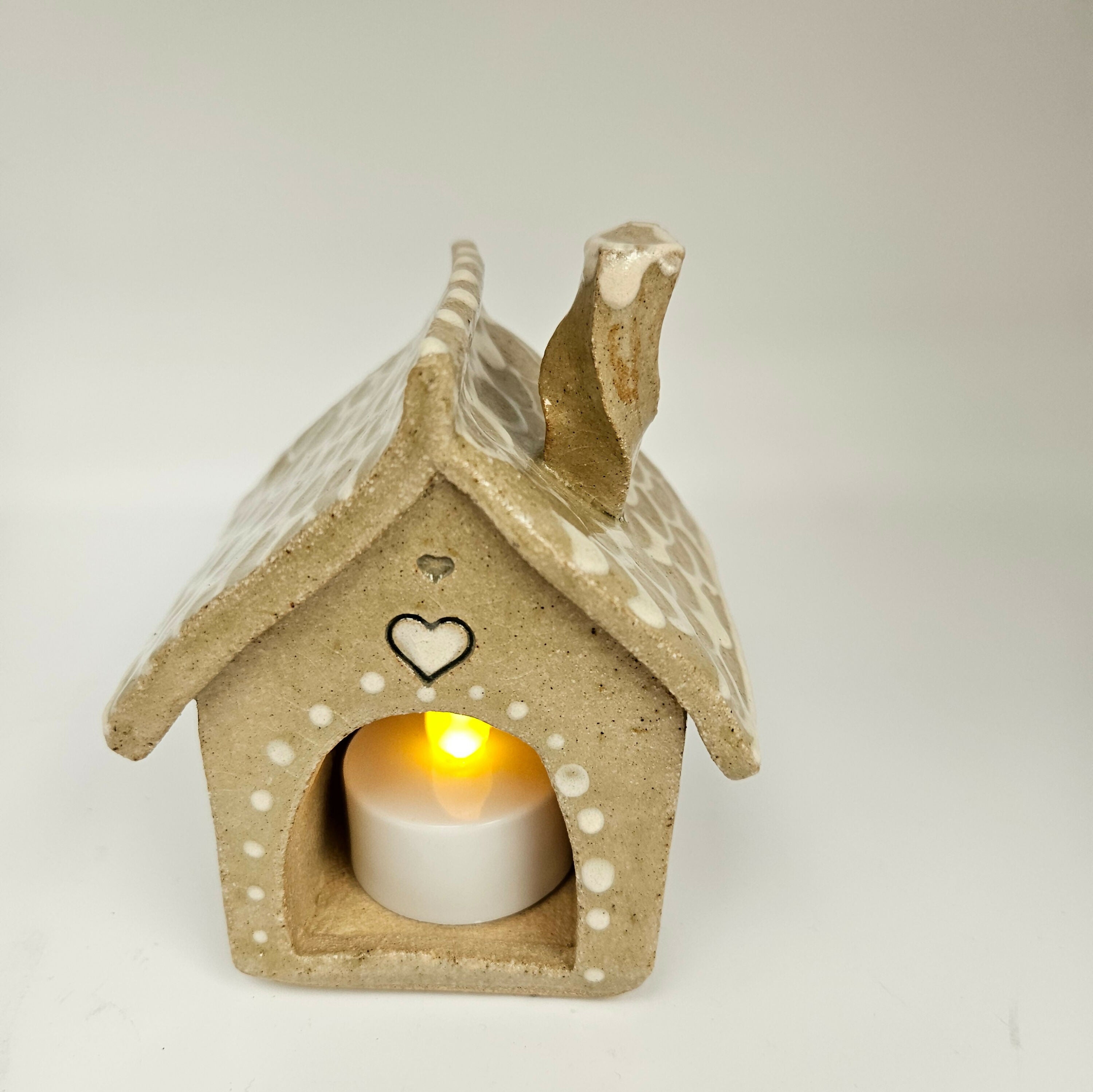 CHARMING CERAMIC GINGERBREAD TEA LIGHT HOUSE