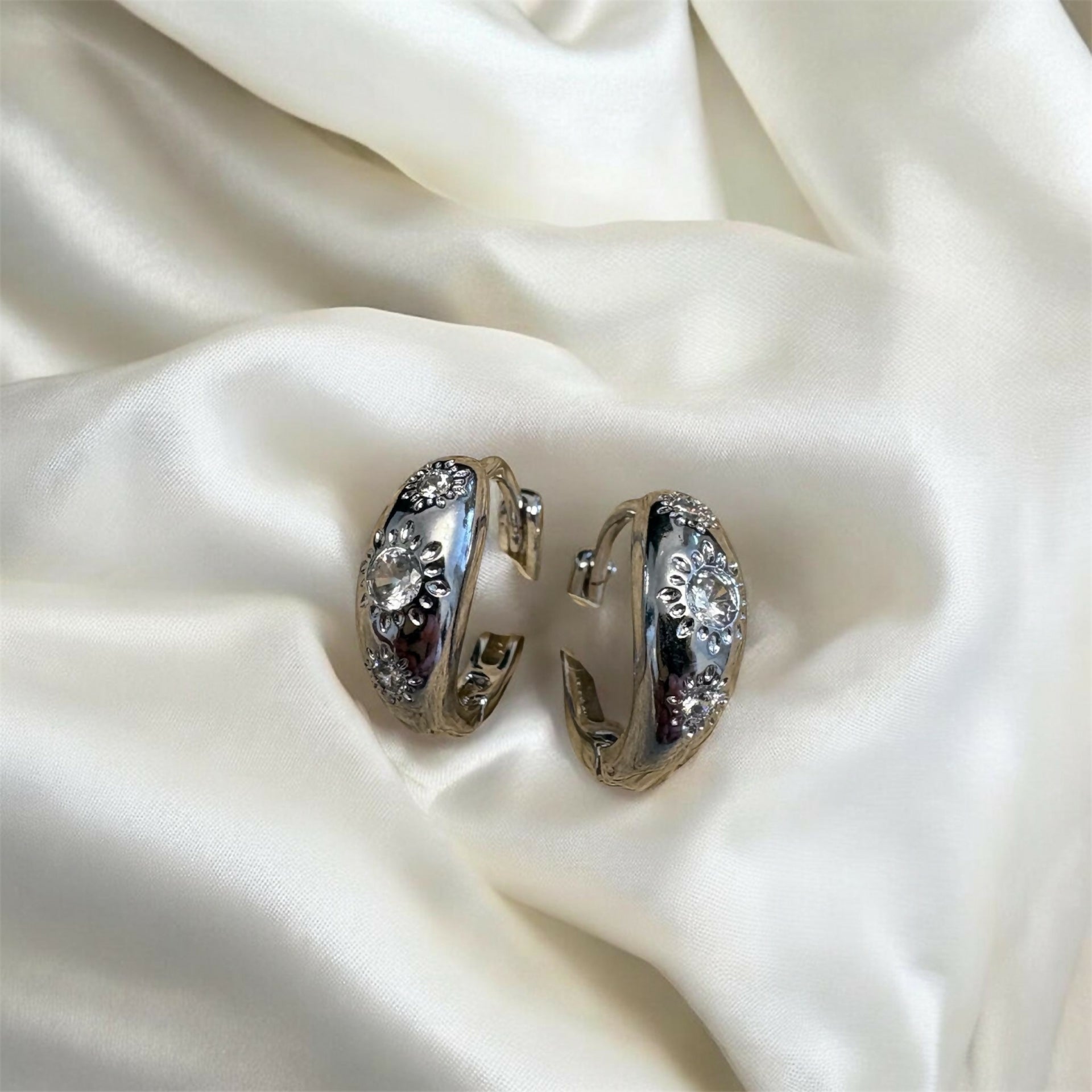Mismatch Mini Jewel Hoop Earrings