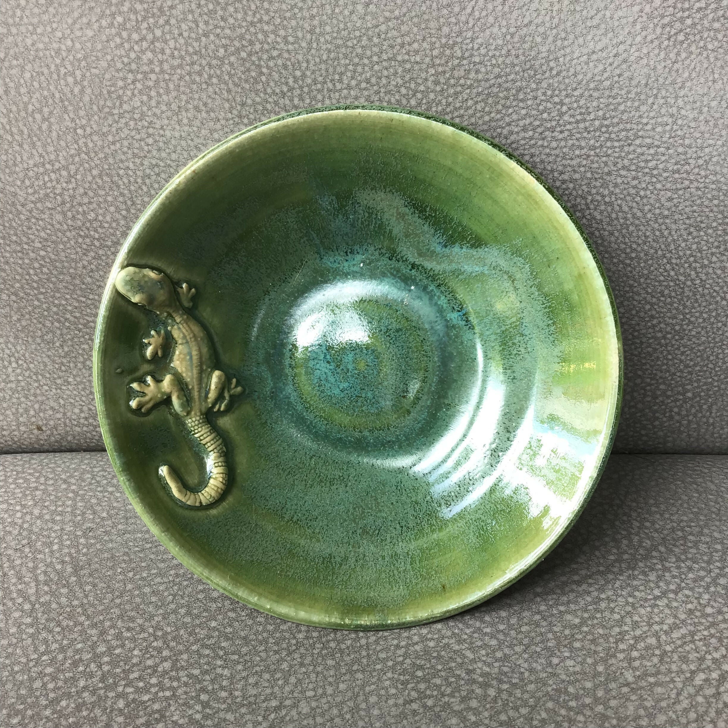 Green Gecko Dish