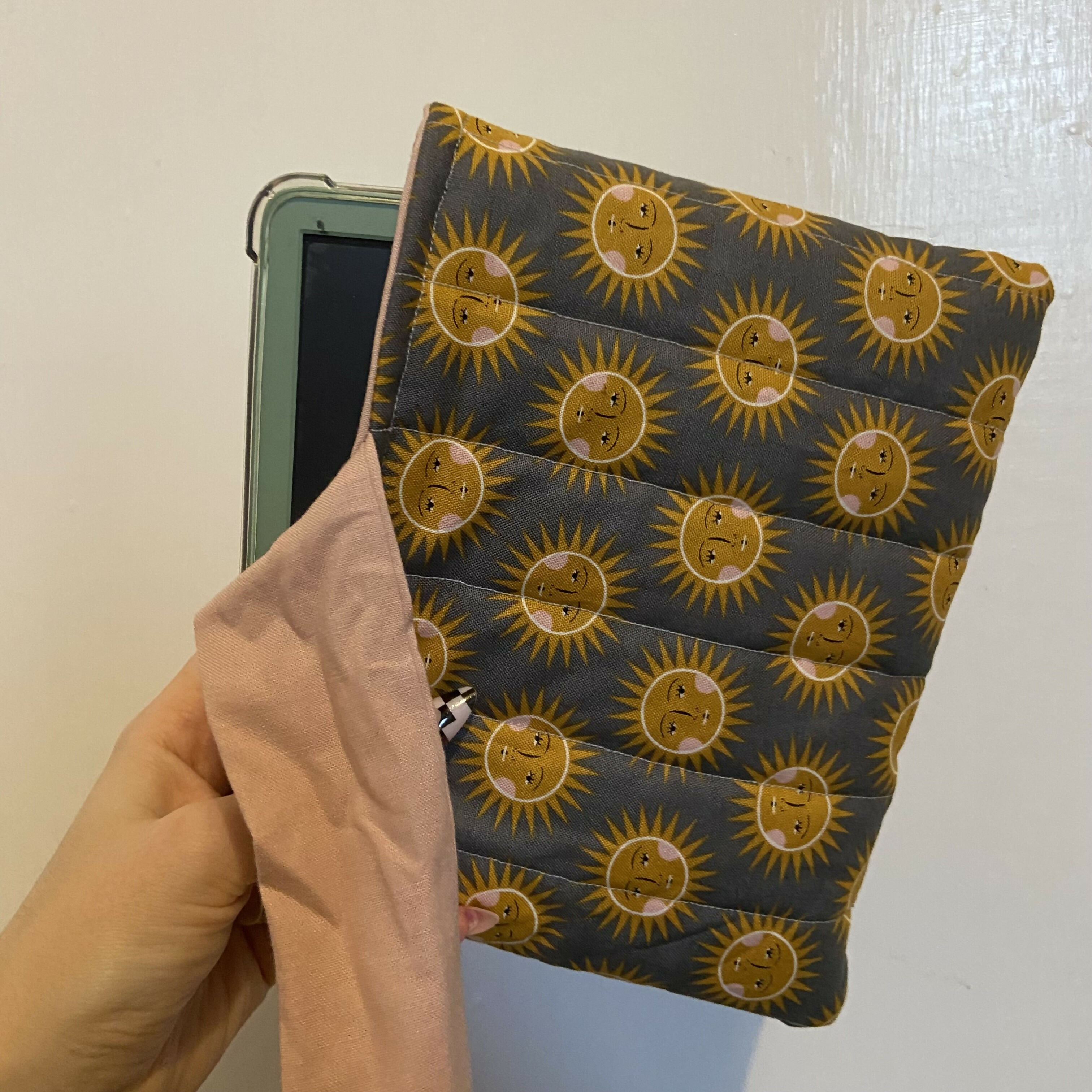 Sun Print Kindle Pouch