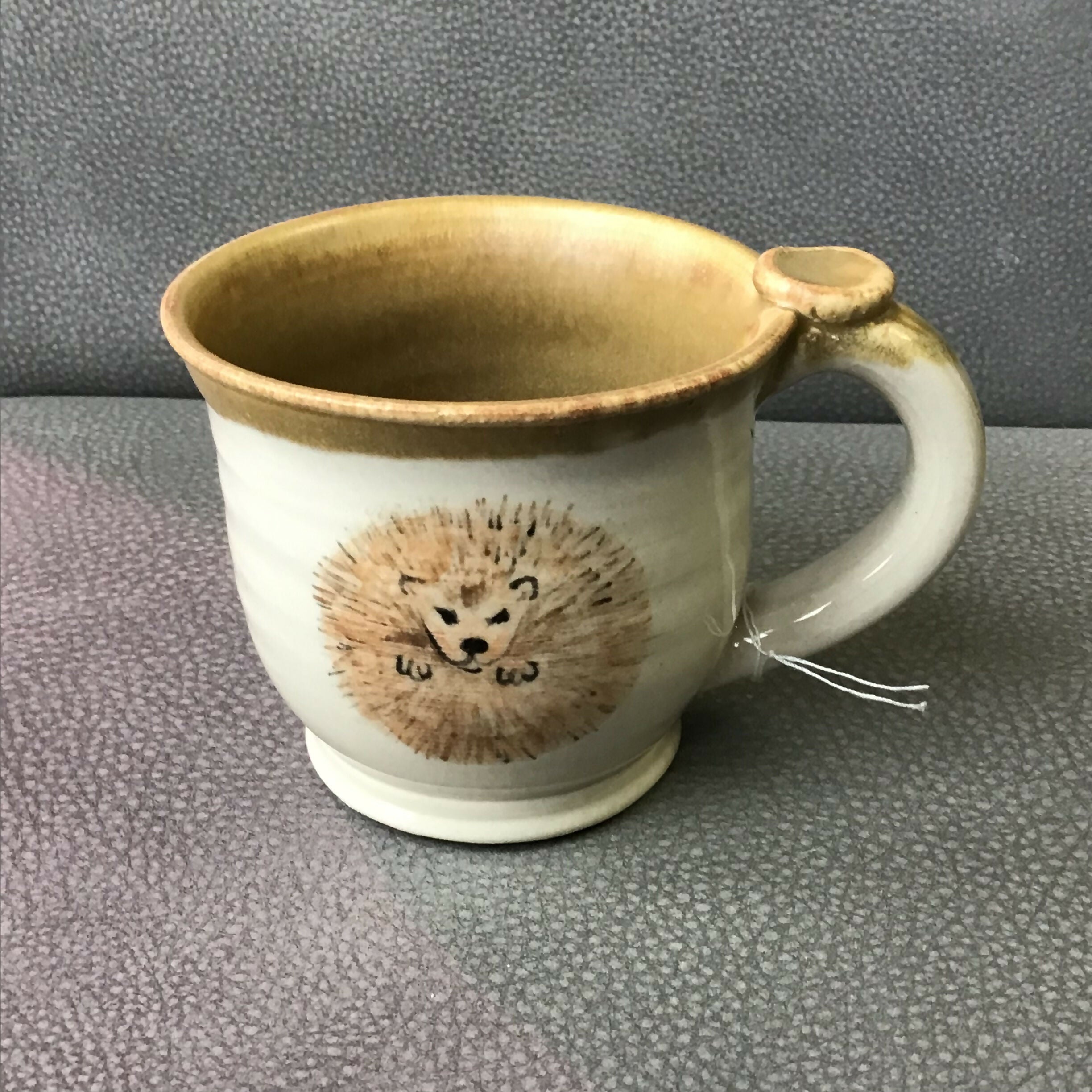 Handpainted Hedgehog Mug brown/cream