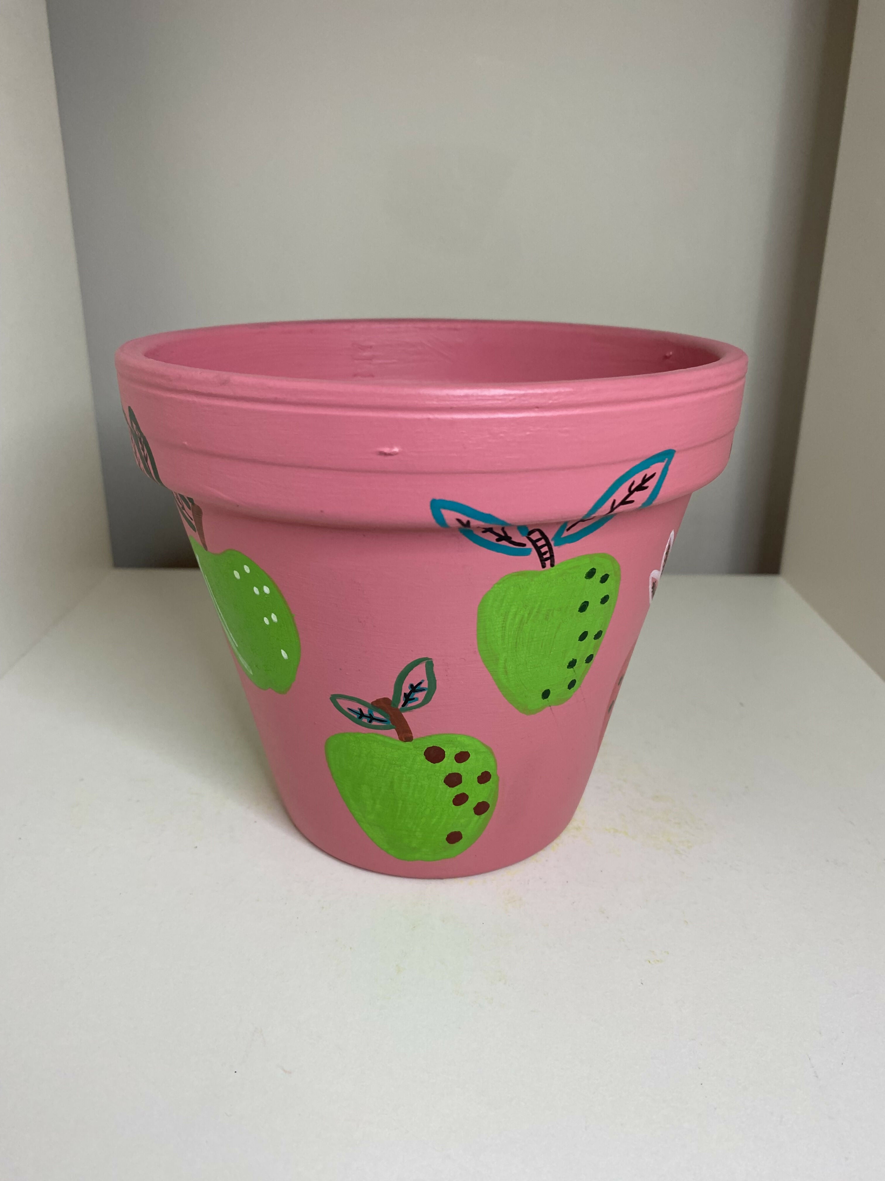 Retro Apple Pot